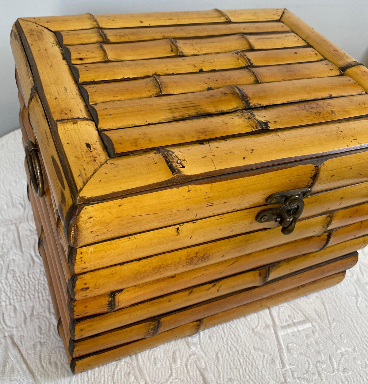 Vintage Bamboo Jewelry Box or Keepsake Chest in Natural Bamboo, Asian-Inspired — detail 4