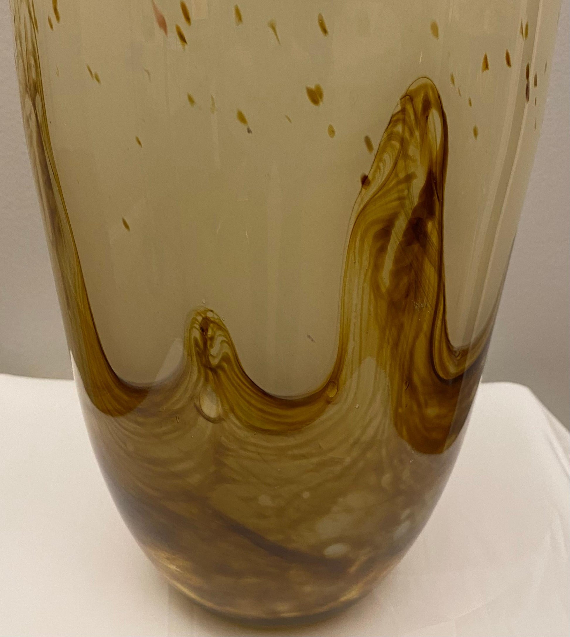 Large Murano Art Glass Vase, Beige & Amber Attrib. to Fratelli Toso — detail 4