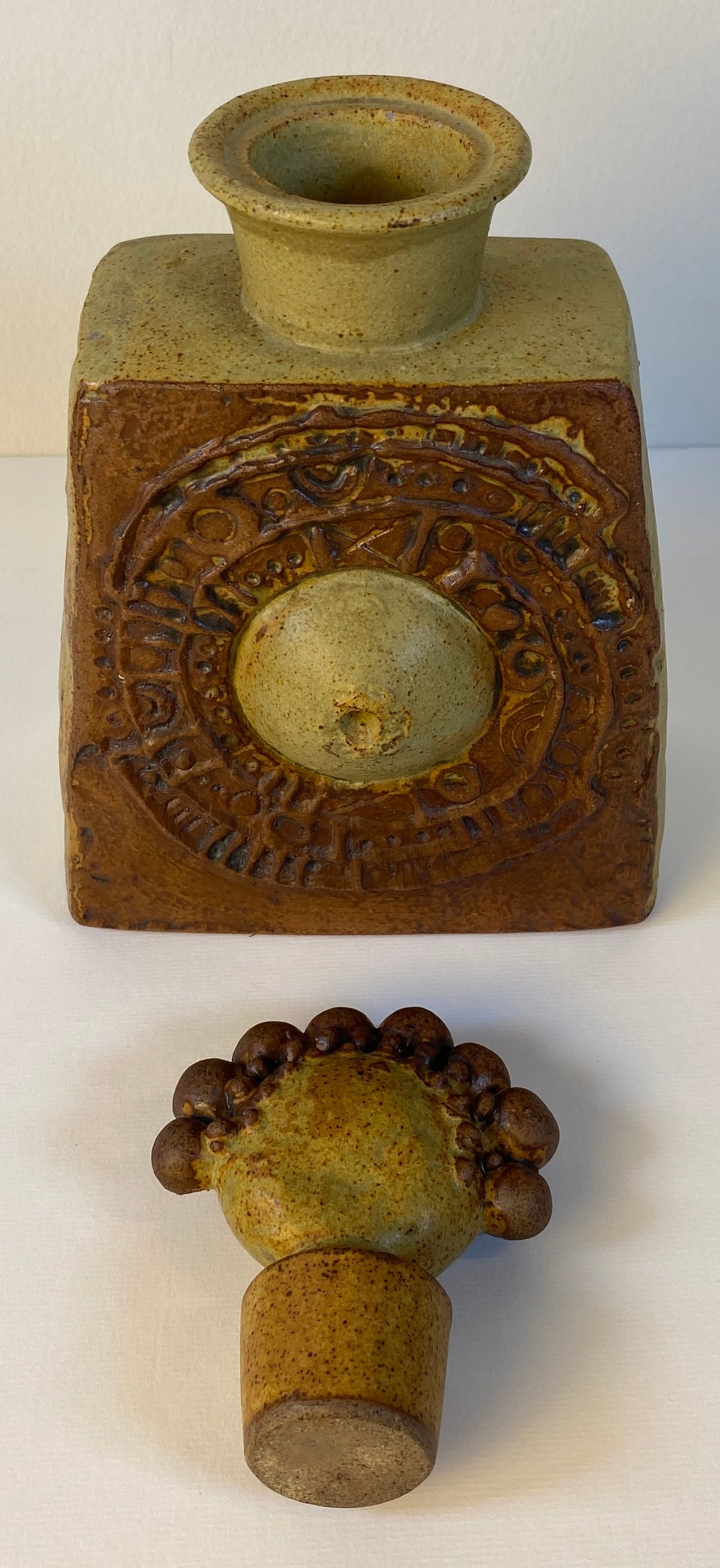 Sculptural Studio Pottery Earthenware Vessel with Organic Figural Stopper — detail 3