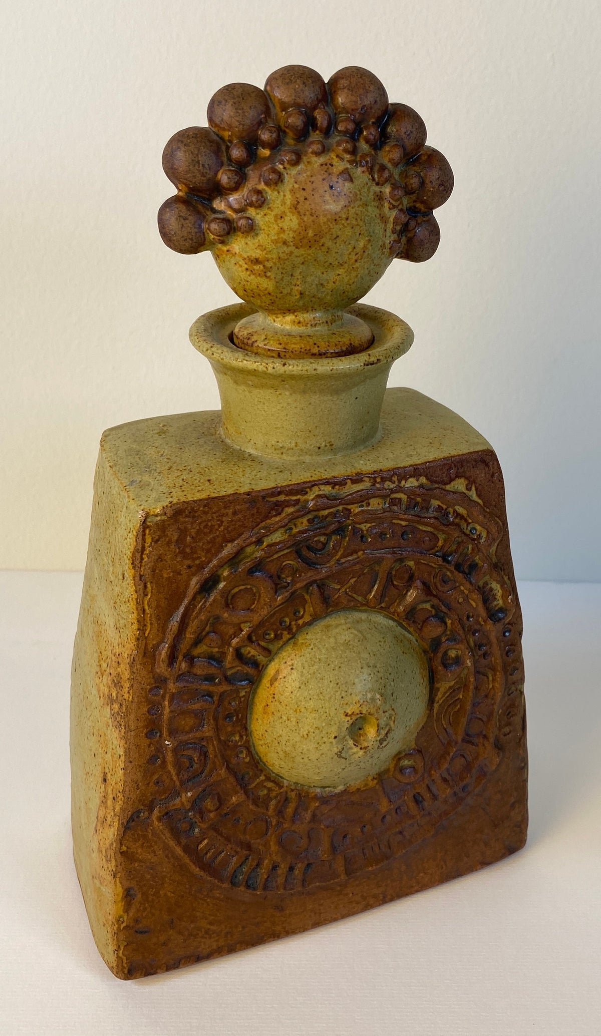 Sculptural Studio Pottery Earthenware Vessel with Organic Figural Stopper — detail 6