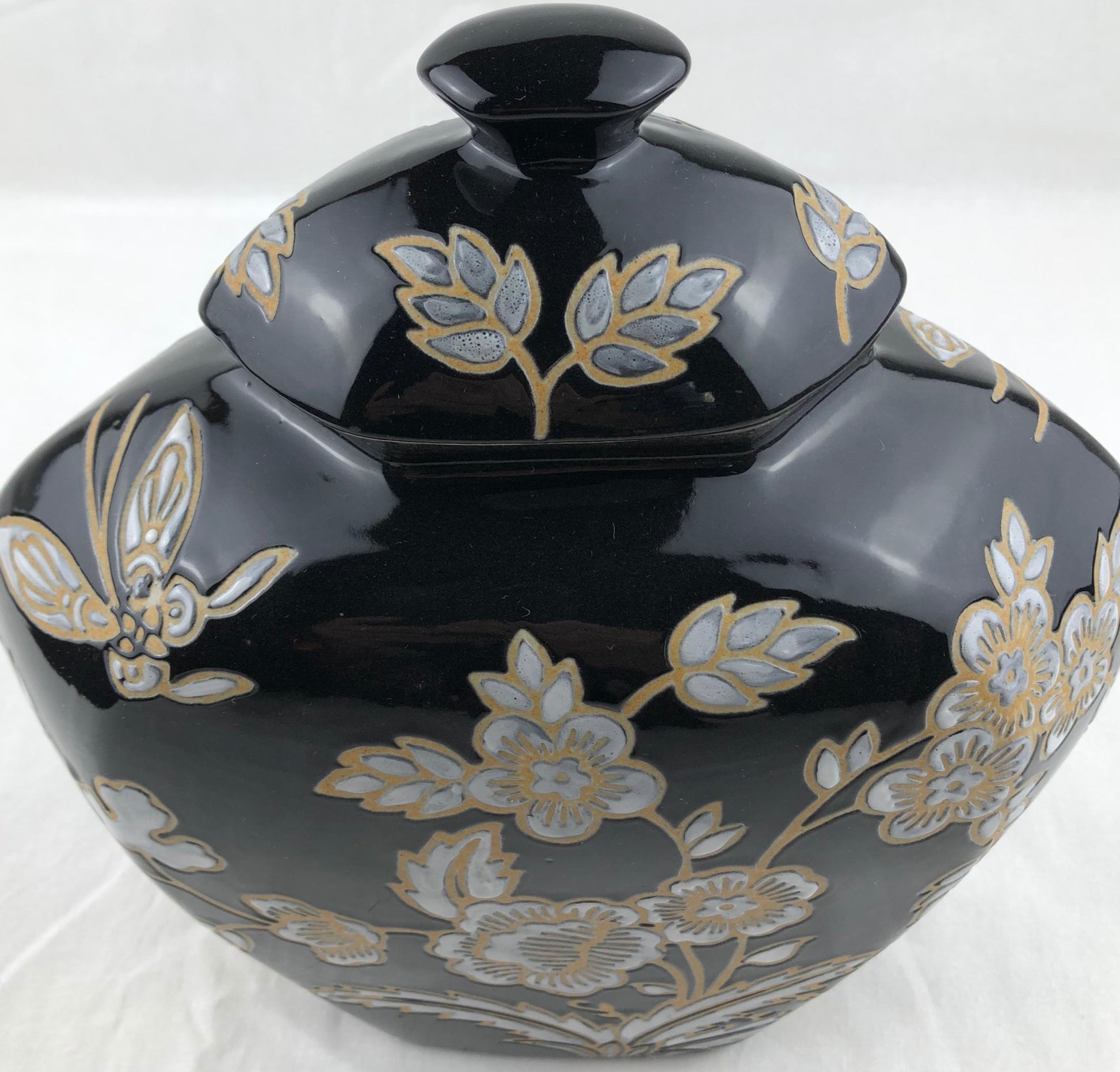 French Black and Antique White Majolica Lidded Jar with Molded Floral Decor — detail 6