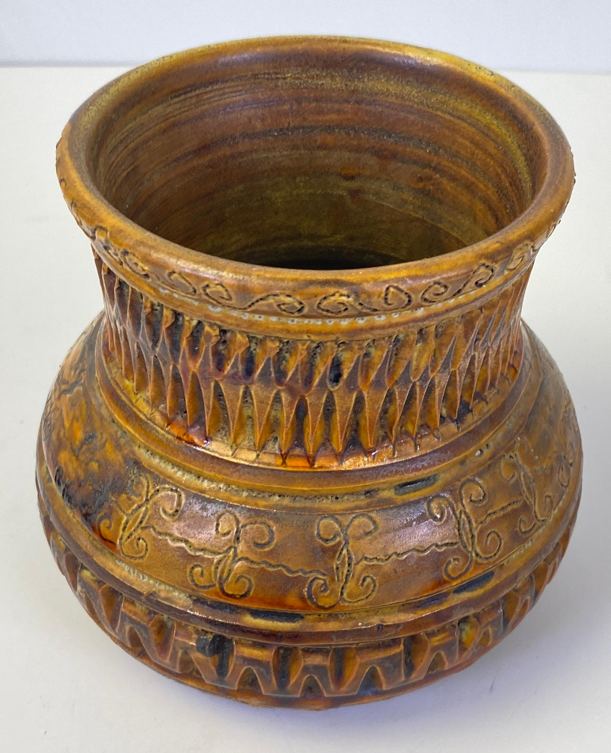 Vintage Brutalist Studio Pottery Ceramic Drink Set, Pitcher, Ice Bucket, 6 Gob. — detail 4