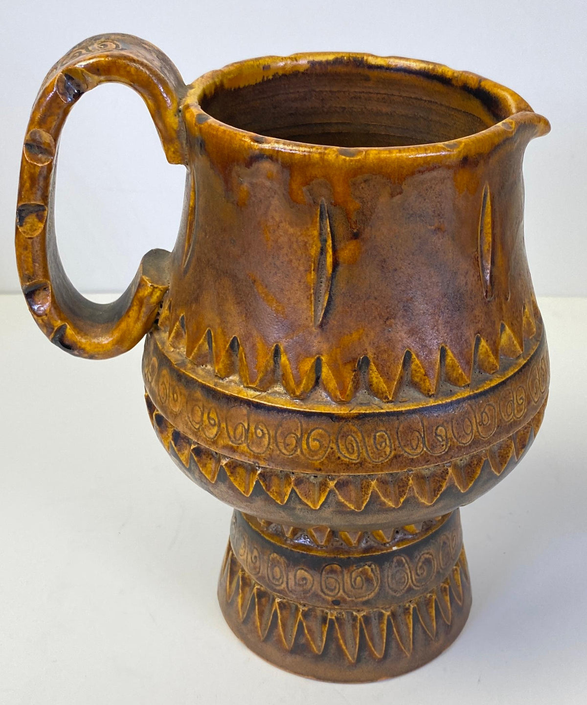 Vintage Brutalist Studio Pottery Ceramic Drink Set, Pitcher, Ice Bucket, 6 Gob. — detail 7