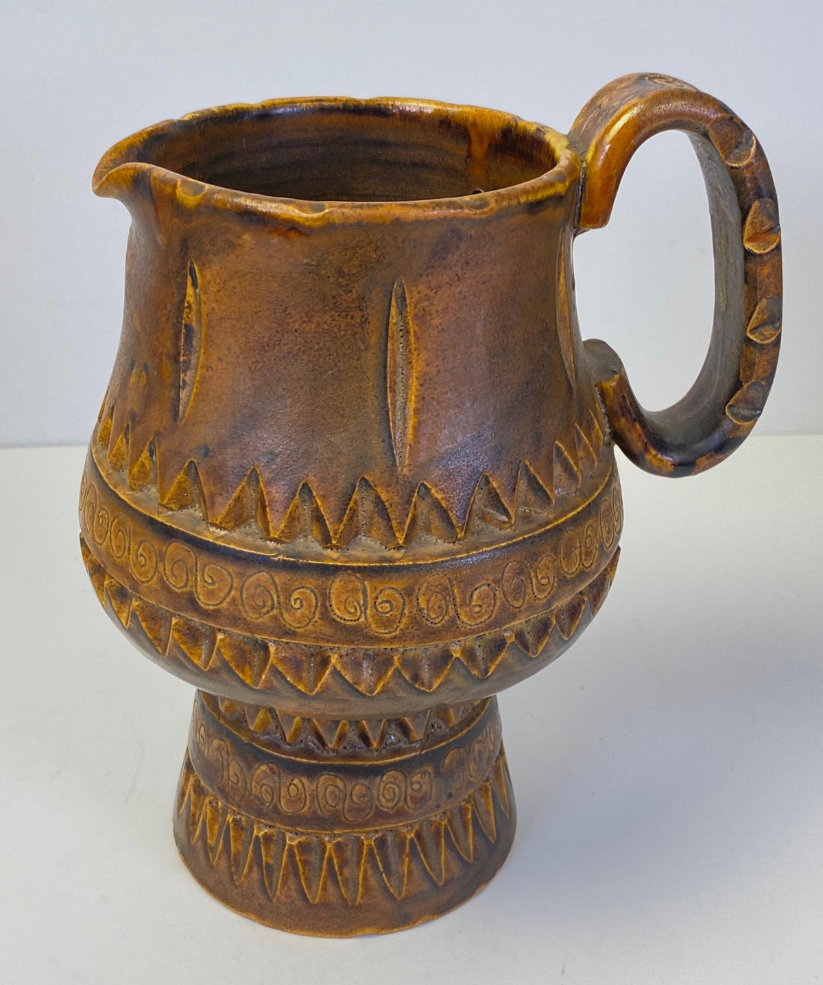 Vintage Brutalist Studio Pottery Ceramic Drink Set, Pitcher, Ice Bucket, 6 Gob. — detail 9