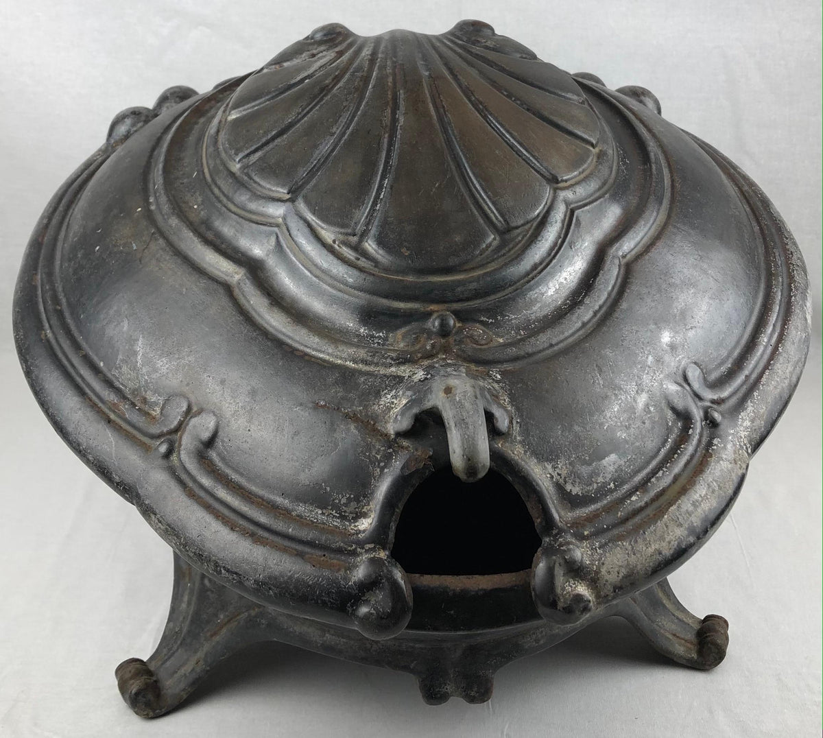 19th Century French Ornate Cast Iron Fire Basket in Rococo Style — detail 6