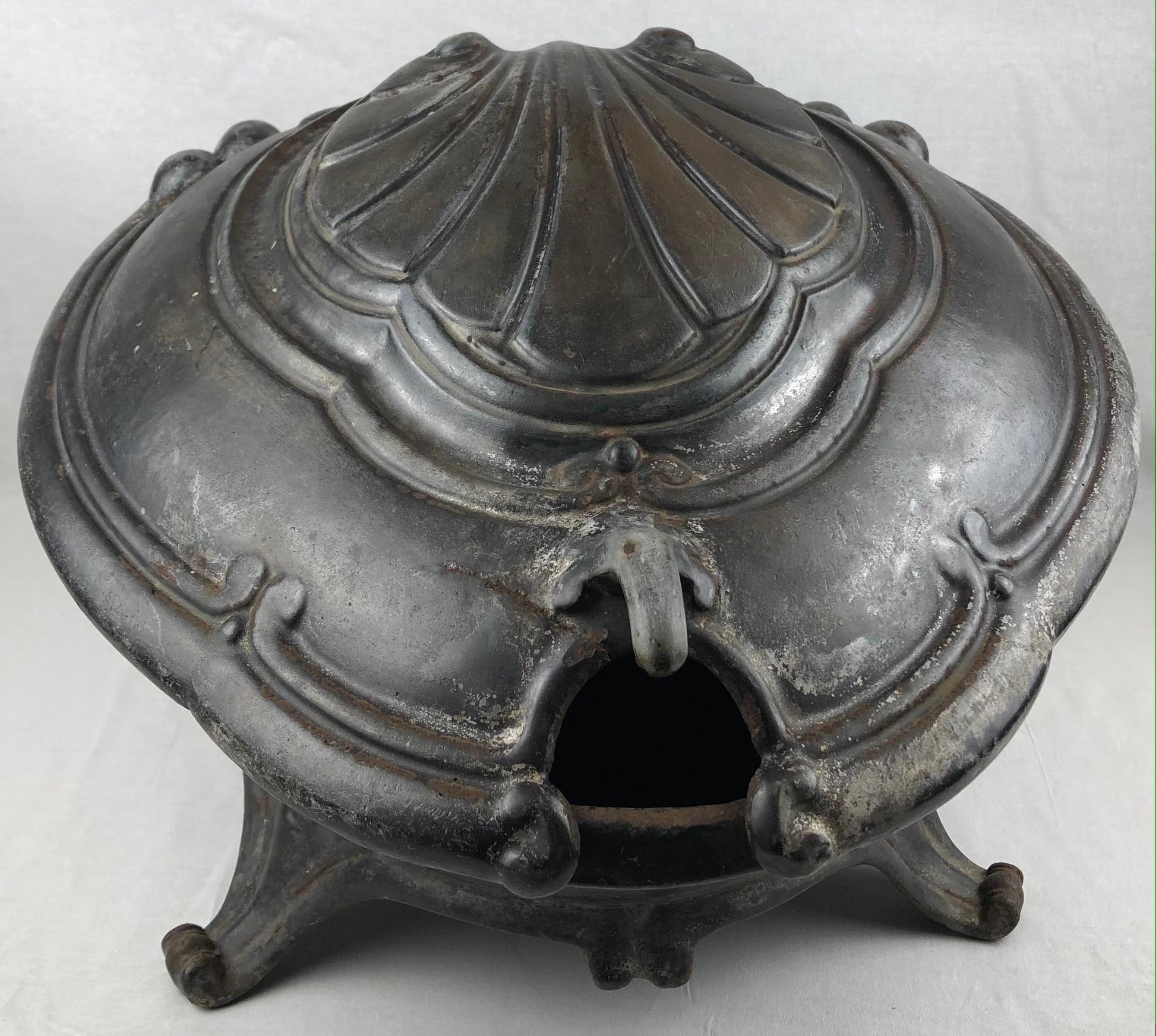 19th Century French Ornate Cast Iron Fire Basket in Rococo Style — detail 6