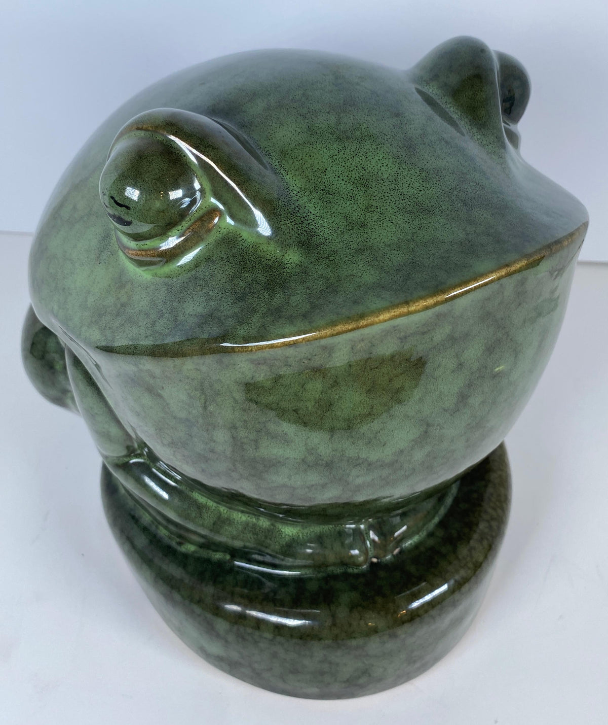 French Art Deco Style Glazed Ceramic Frog Sculpture, Green Animal Sculpture — detail 6