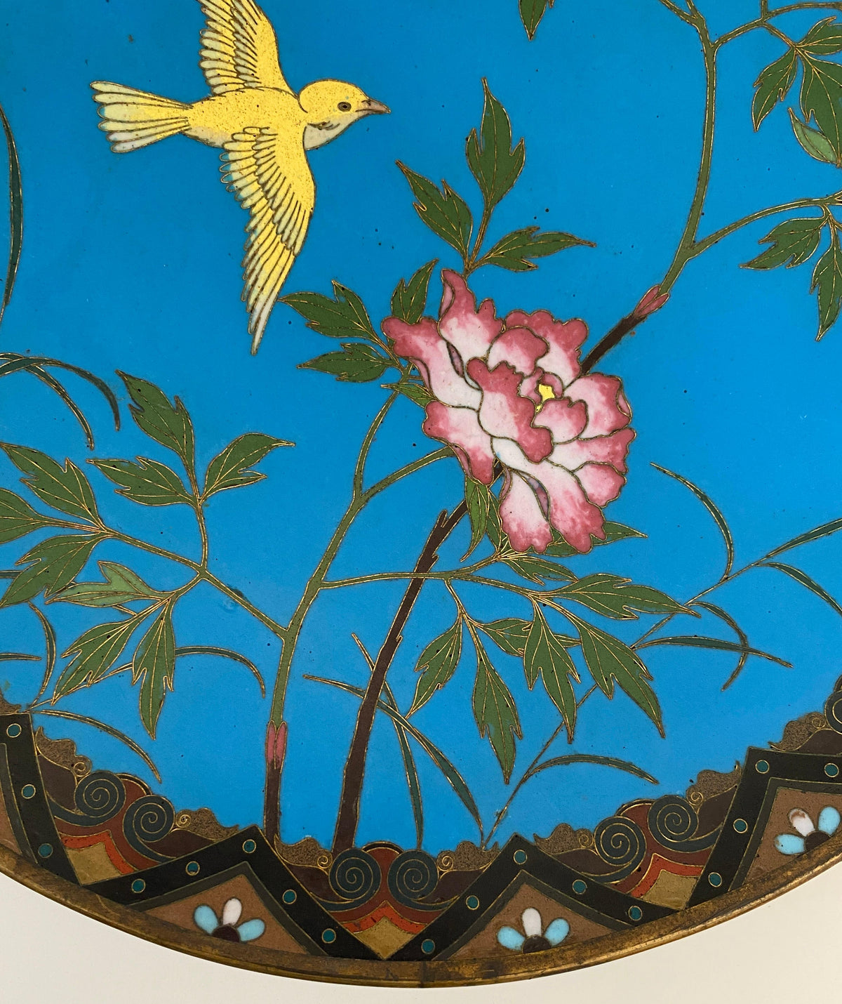 Antique Japanese Meiji Cloissoné Charger Plate — detail 11