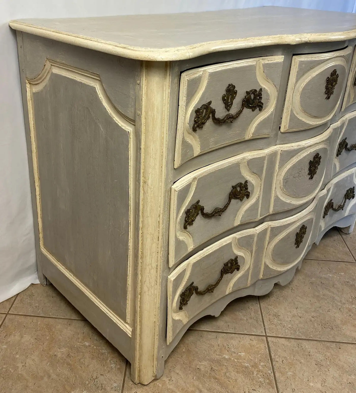 18th Century French Louis XV Commode Gable Painted Blue — detail 3
