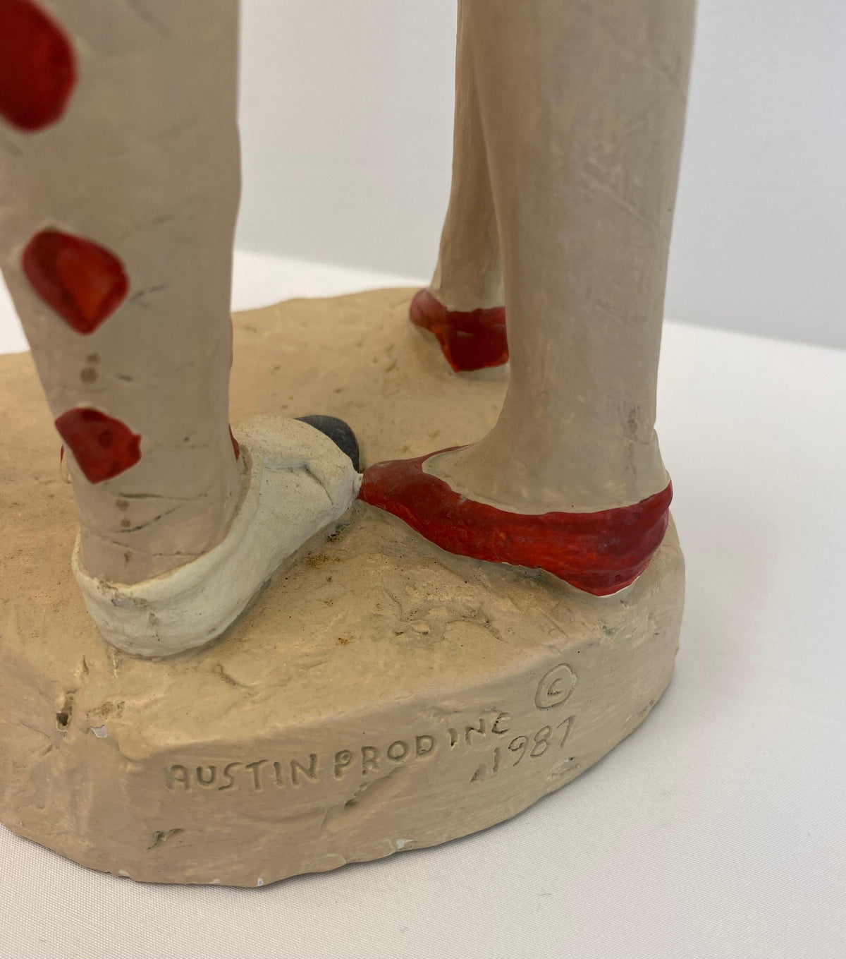 Contemporary Modern Golfing Couple Sculpture by Austin Productions Dated 1987 — detail 4