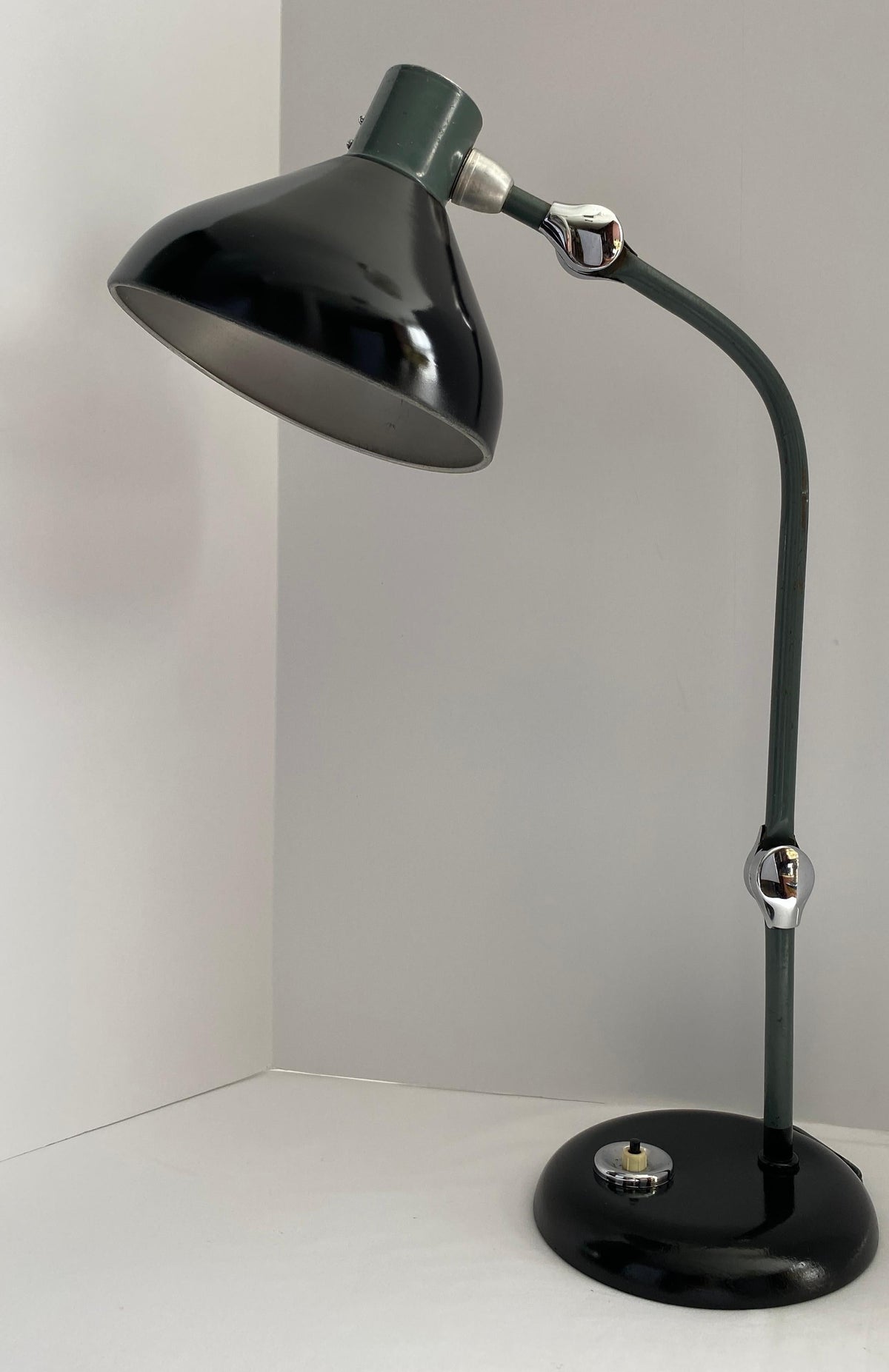 Machine Age Industrial Table Lamp — detail 5
