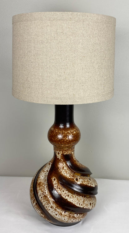 Large Mid-Century Sculptural Ceramic Table Lamp Beige & Brown — detail 4