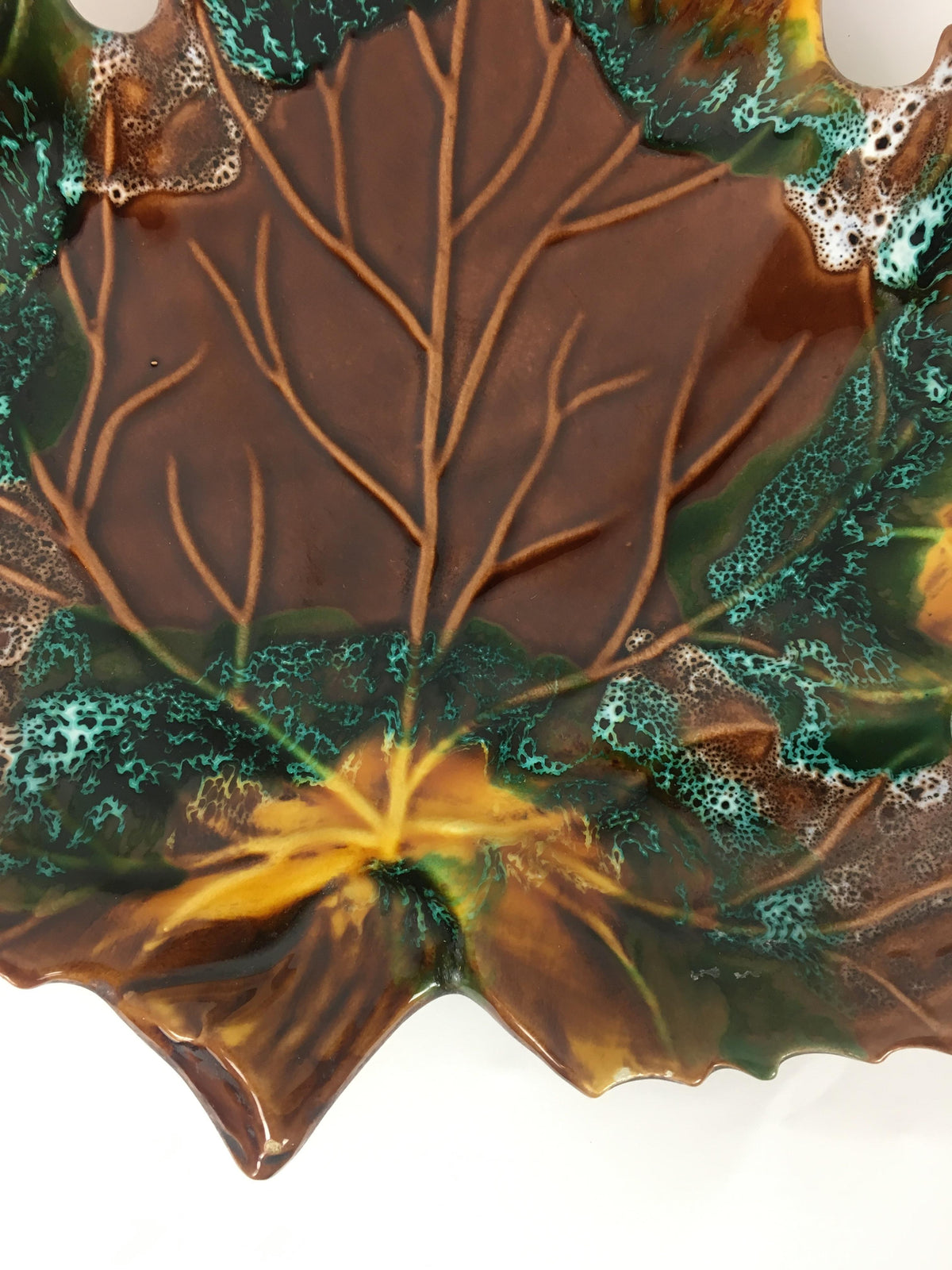 Midcentury Vallauris Majolica Ceramic Platter — detail 7