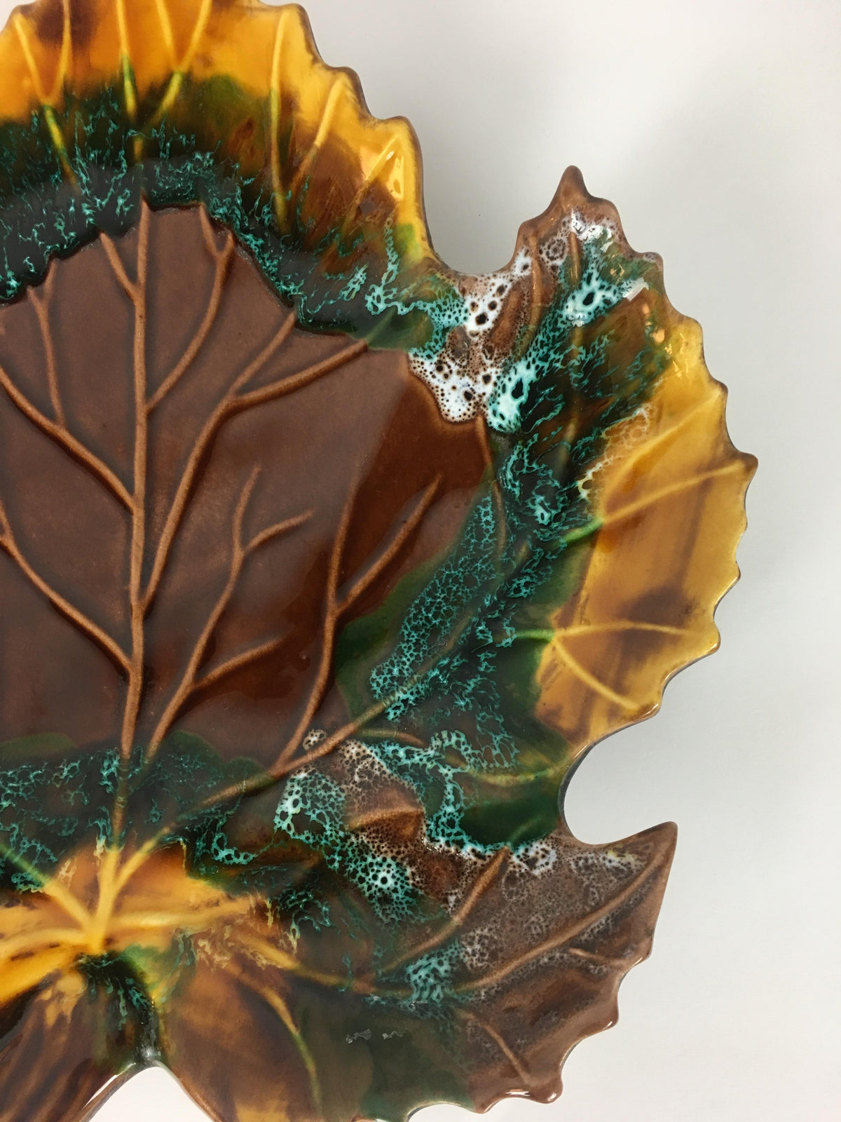 Midcentury Vallauris Majolica Ceramic Platter — detail 2