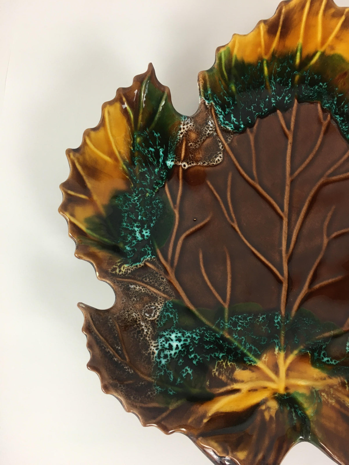 Midcentury Vallauris Majolica Ceramic Platter — detail 3