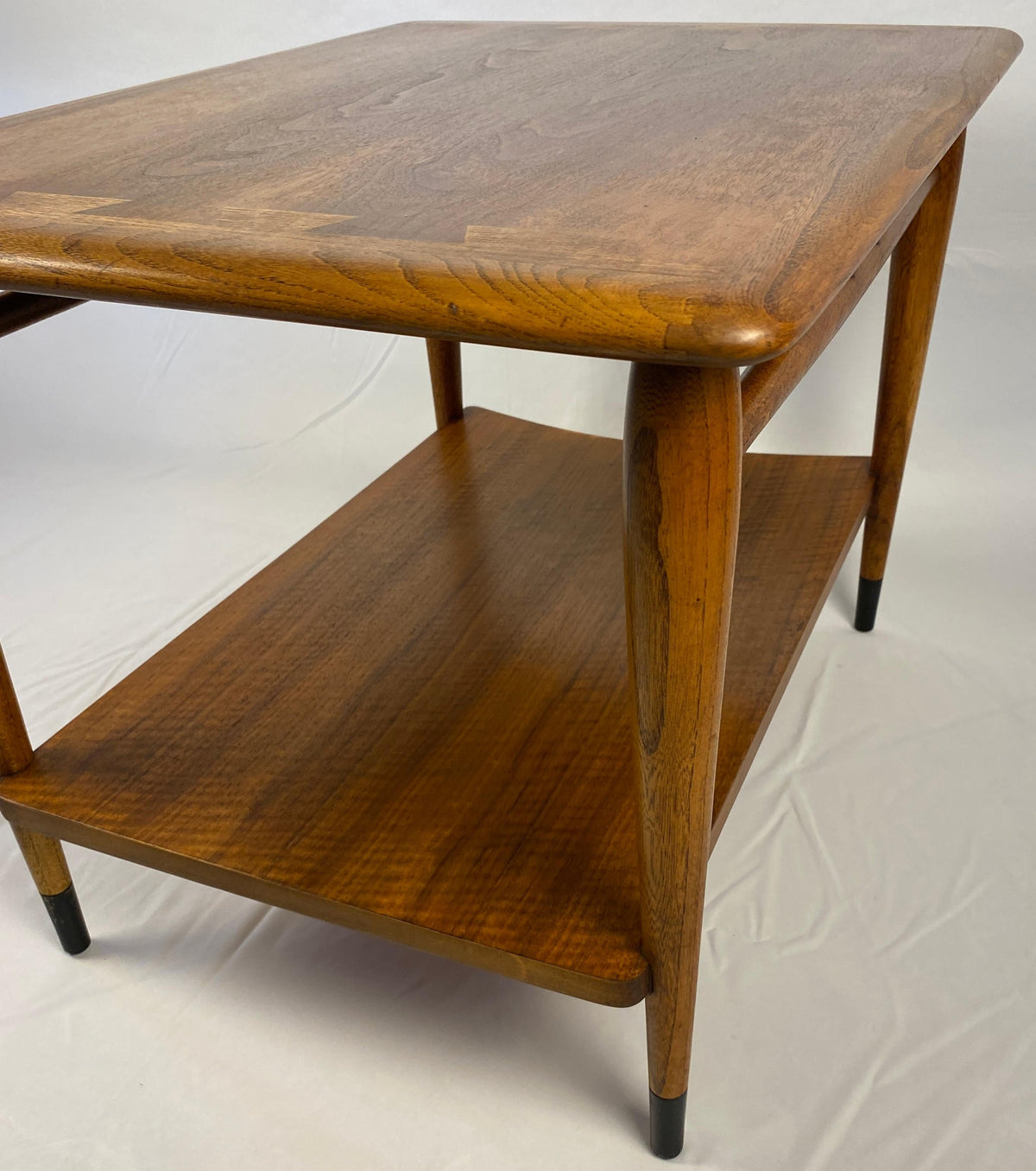 Scandinavian Style Wooden Coffee Table or End Table with Bottom Shelf — detail 3