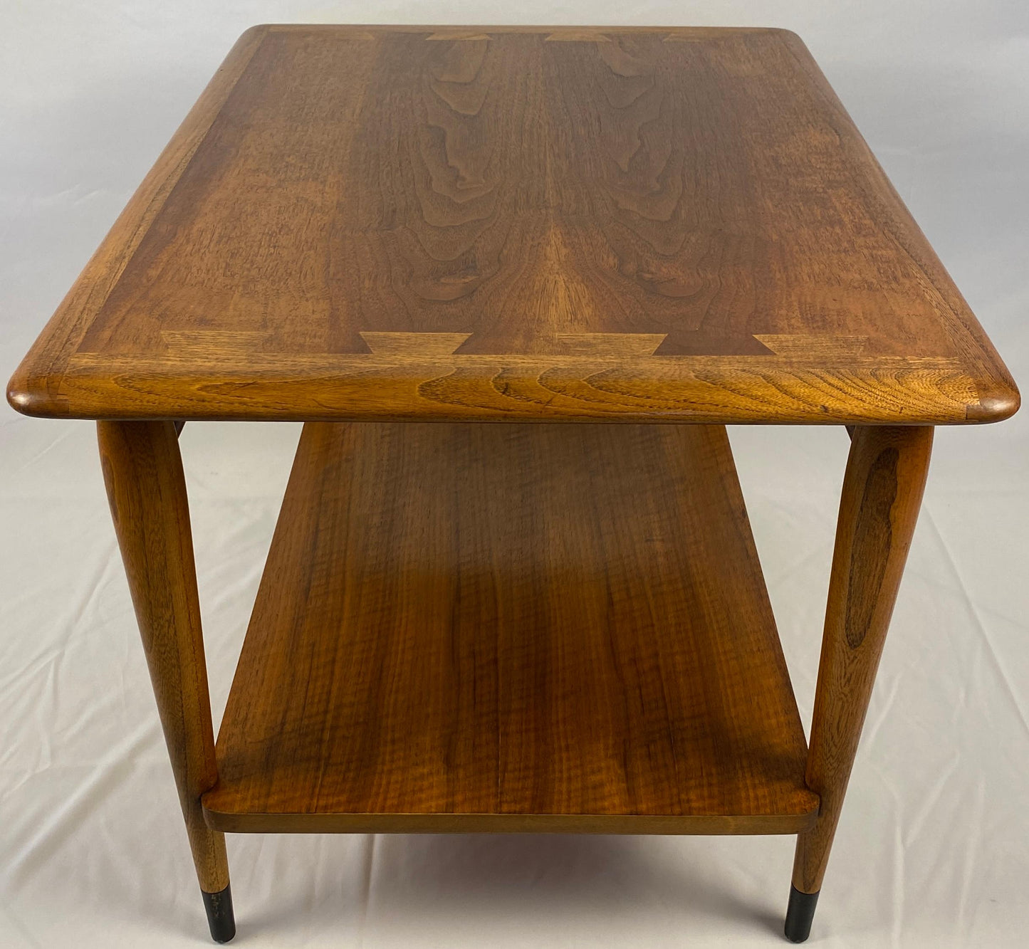 Scandinavian Style Wooden Coffee Table or End Table with Bottom Shelf — detail 4