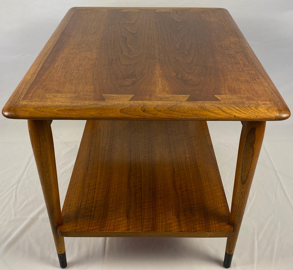 Scandinavian Style Wooden Coffee Table or End Table with Bottom Shelf — detail 4