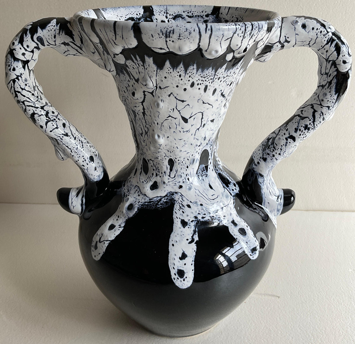 Fat Lava Vase With Handles From Fontaine De Vaucluse France — detail 5