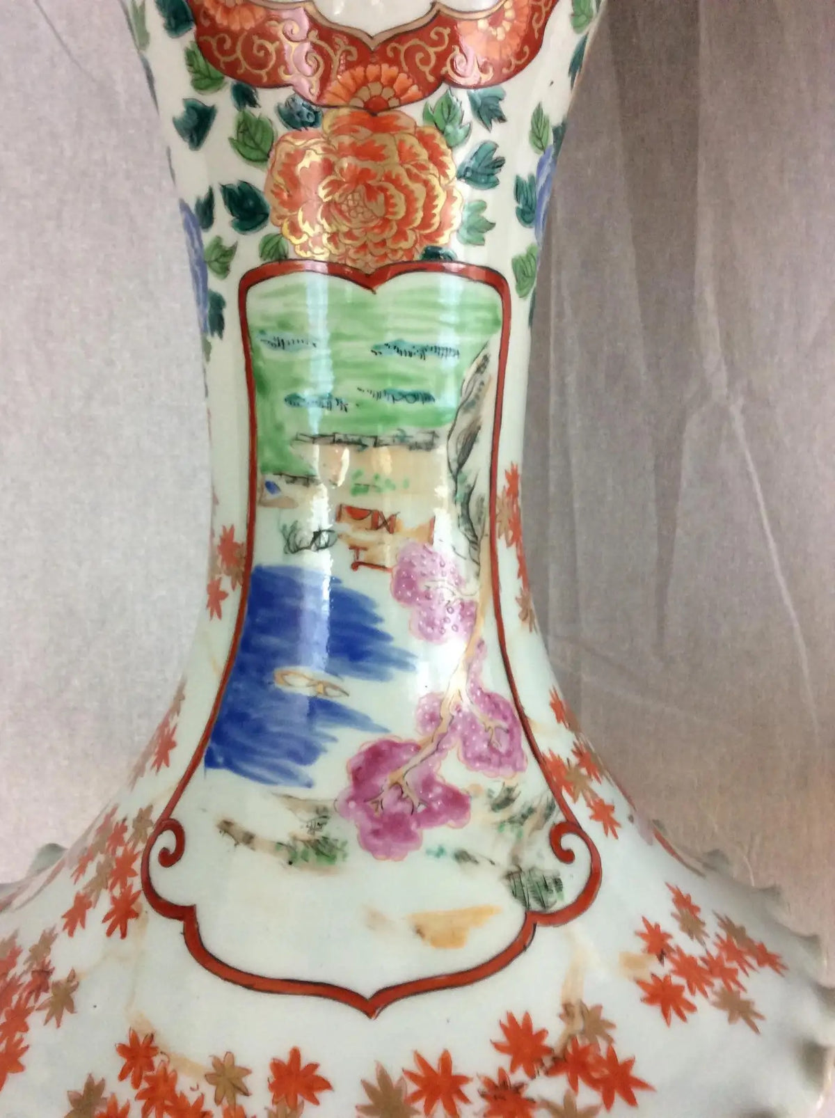 Large Pair of 19th Century Japanese Imari Porcelain Floor Vases, Meiji Period — detail 2