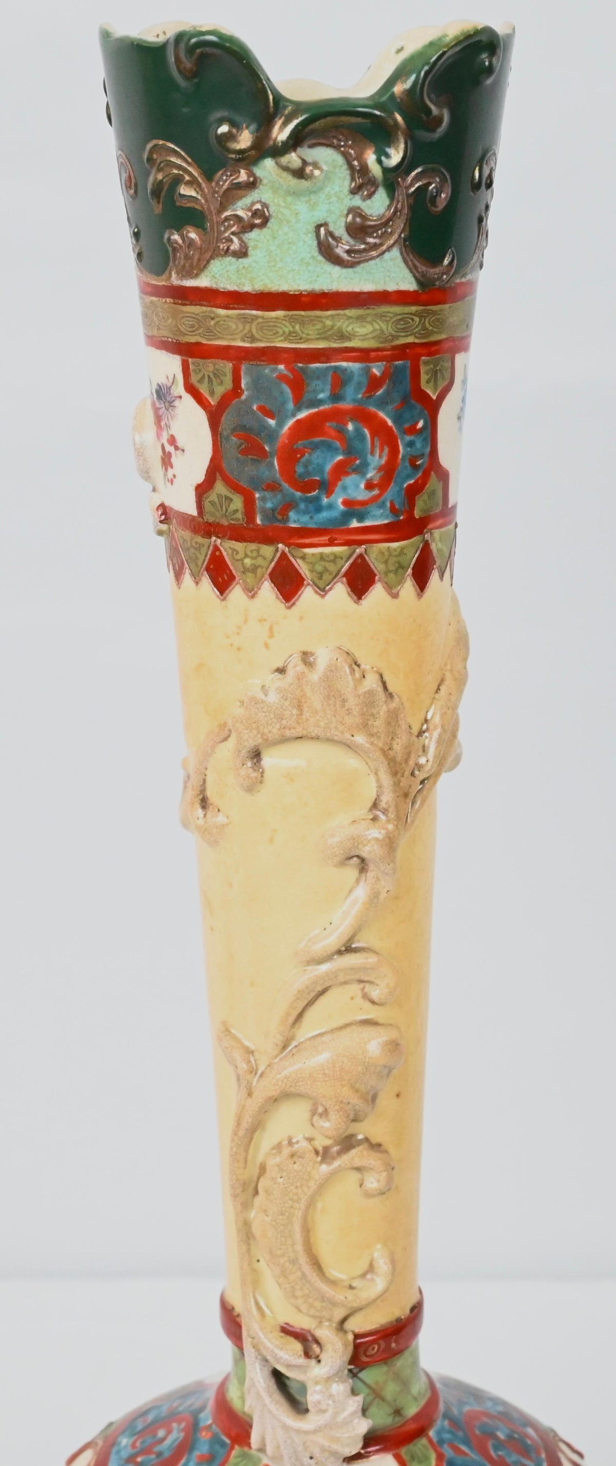Pair of Japanese Imperial Meiji Period Porcelain Vases — detail 4