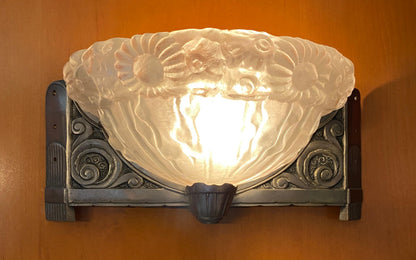 Pair of French Art Deco Wall Sconces in the Style of Degue — detail 7