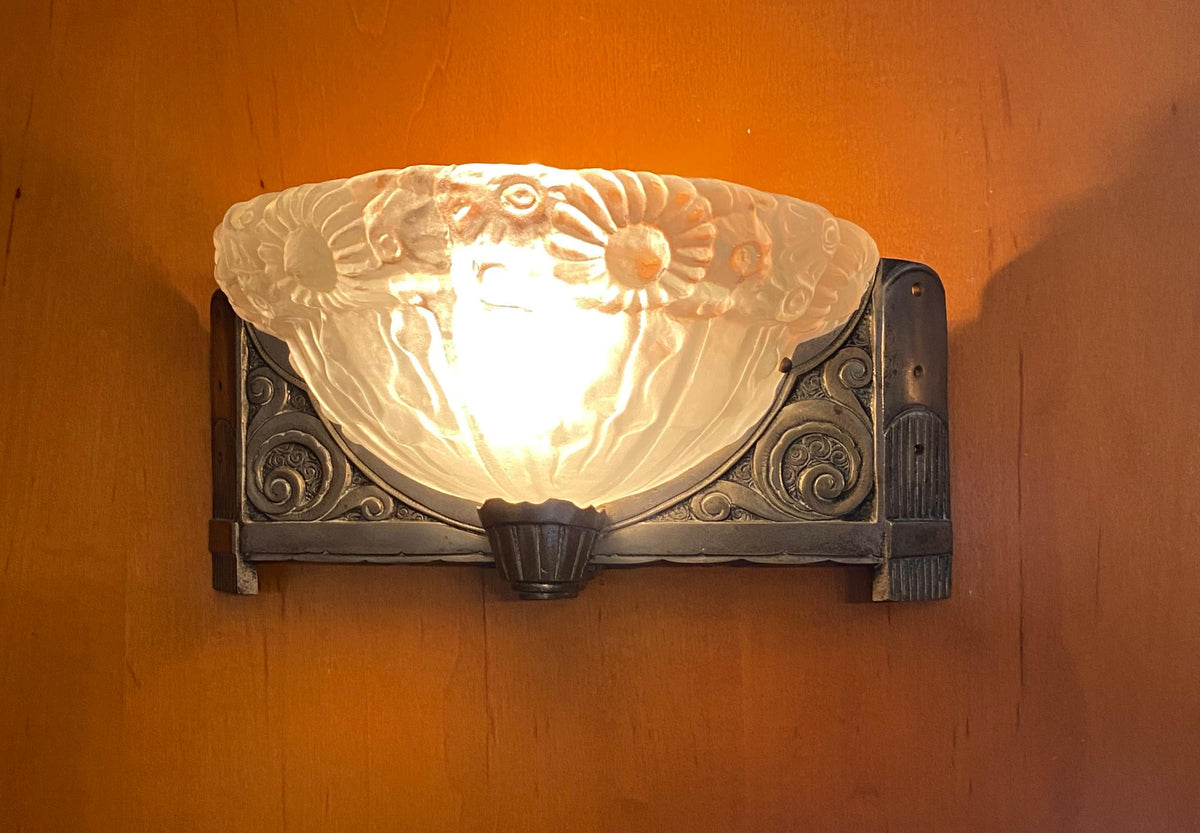 Pair of French Art Deco Wall Sconces in the Style of Degue — detail 9