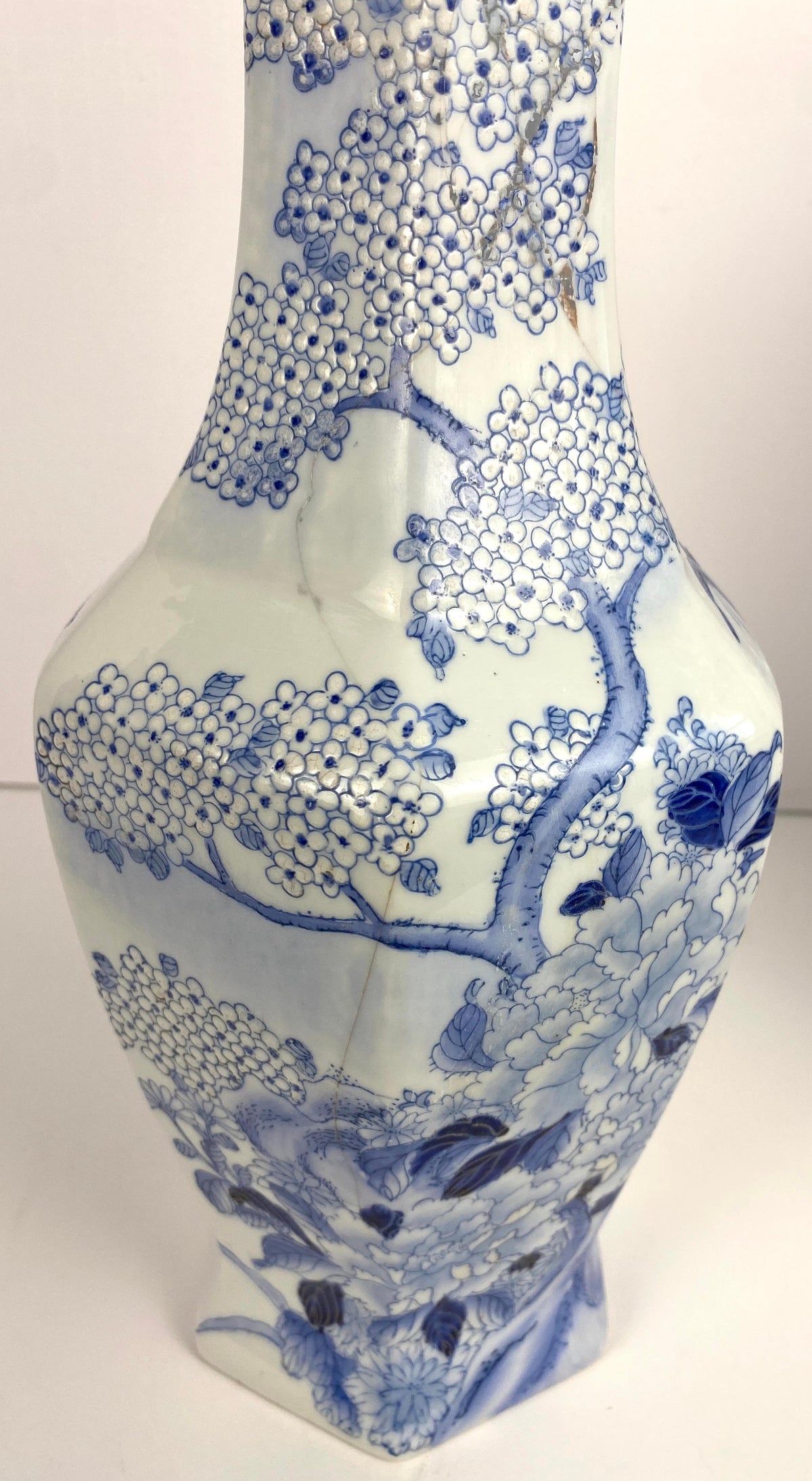 Chinese Blue and White Porcelain Jingdezhen Landscape Vases — detail 5