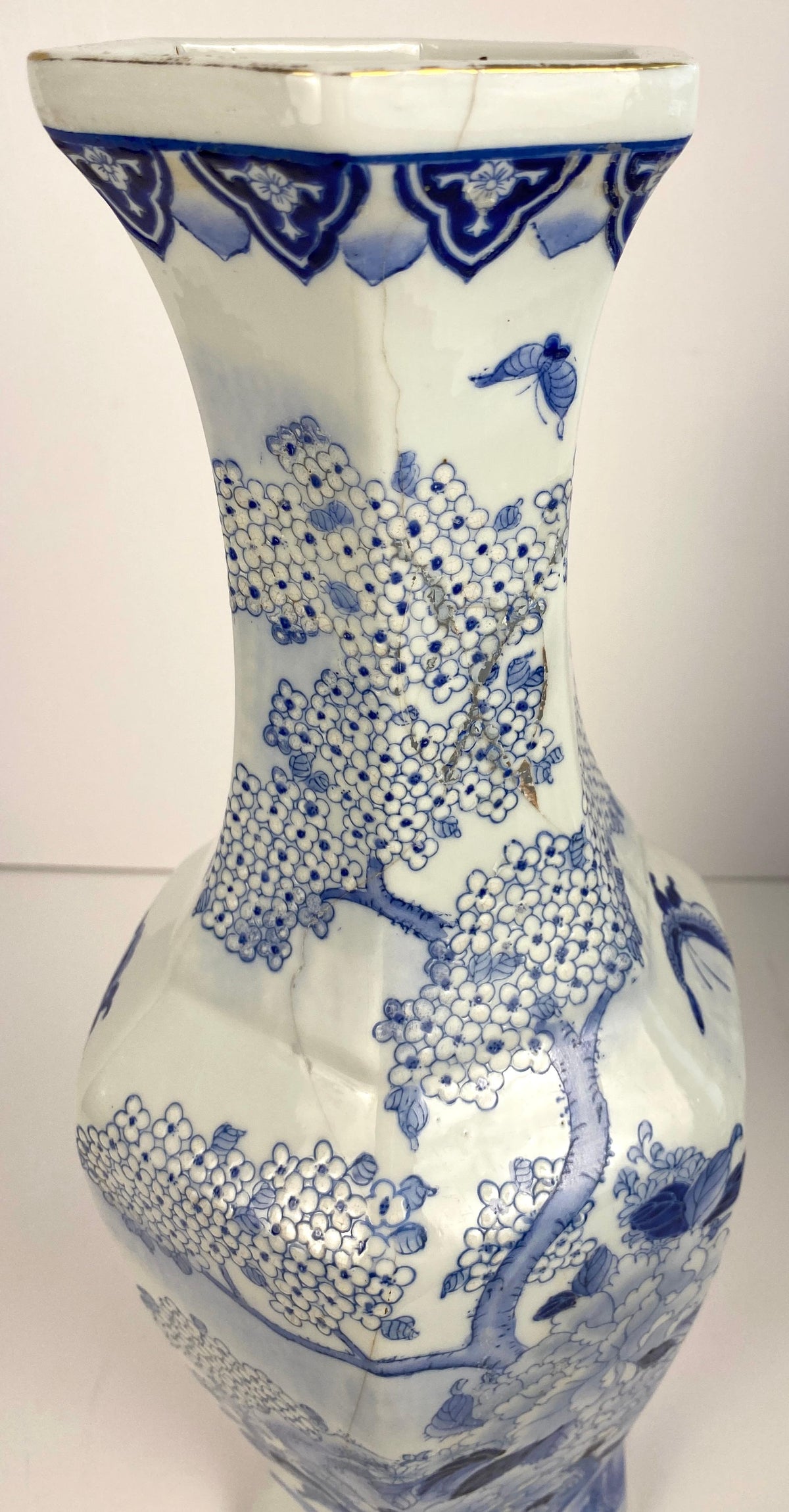 Chinese Blue and White Porcelain Jingdezhen Landscape Vases — detail 6