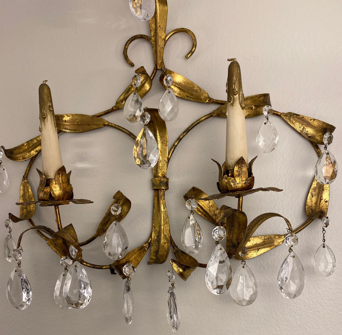 Pair of Maison Baguès Style Mid-20th Century Gilt Metal and Crystal Wall Sconces — detail 3