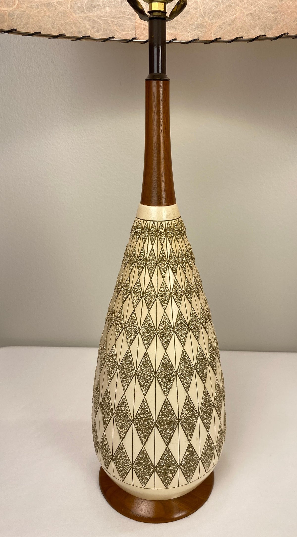 Pair of Beige Mid-Century Table Lamps by Quartite Creative Corp. — detail 4