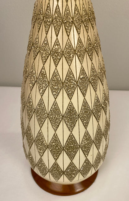 Pair of Beige Mid-Century Table Lamps by Quartite Creative Corp. — detail 3