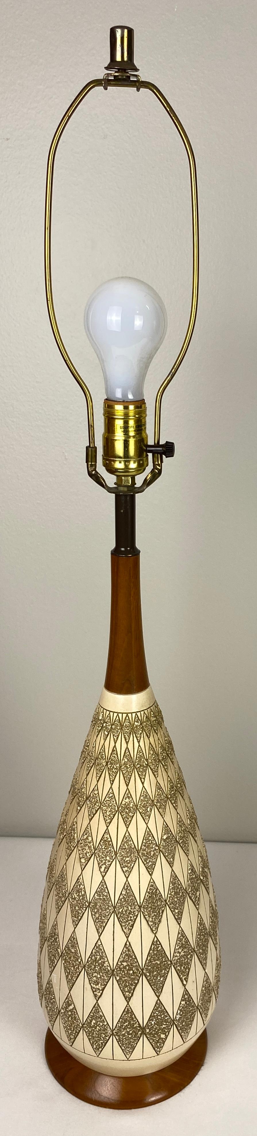 Pair of Beige Mid-Century Table Lamps by Quartite Creative Corp. — detail 12
