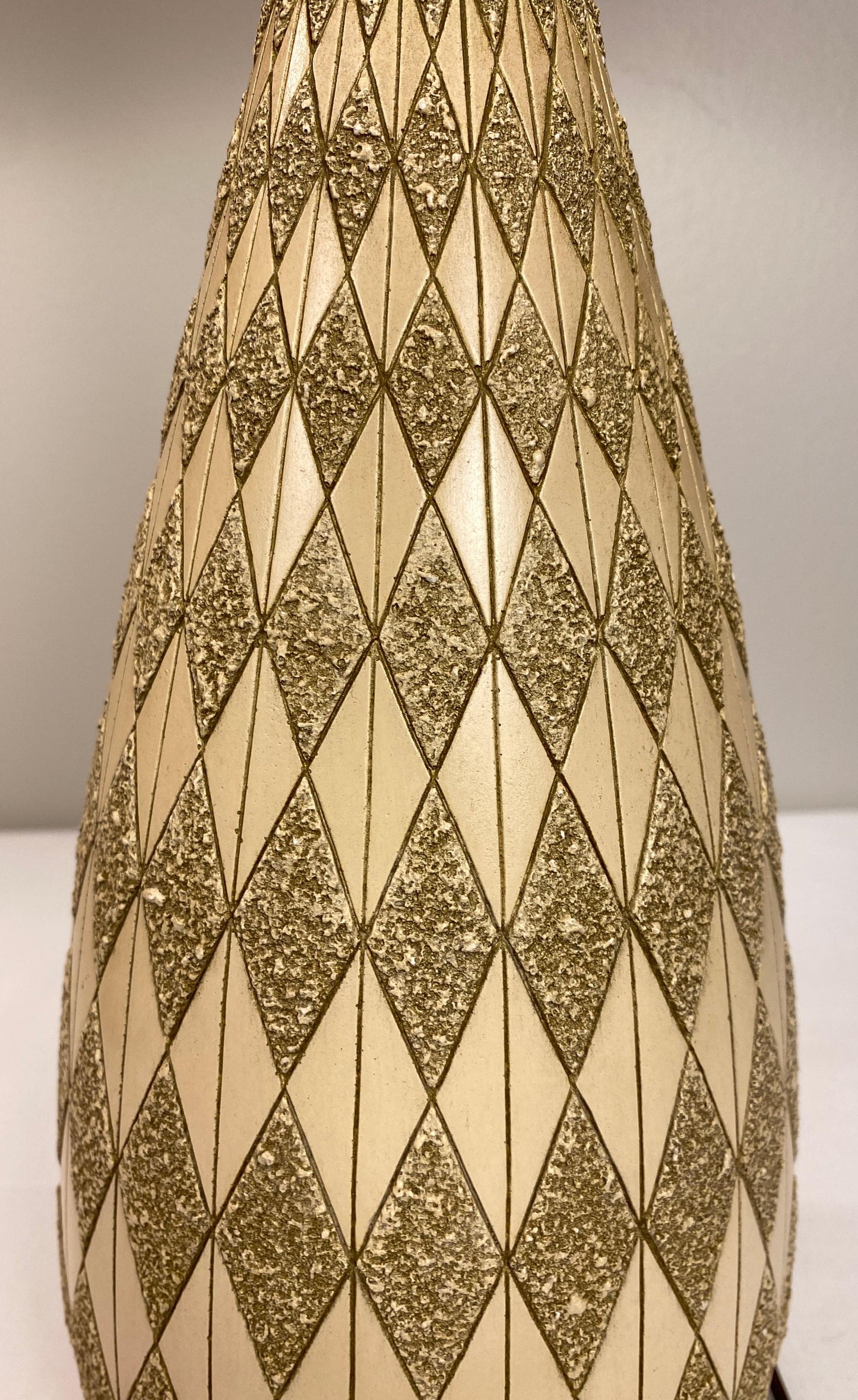 Pair of Beige Mid-Century Table Lamps by Quartite Creative Corp. — detail 9