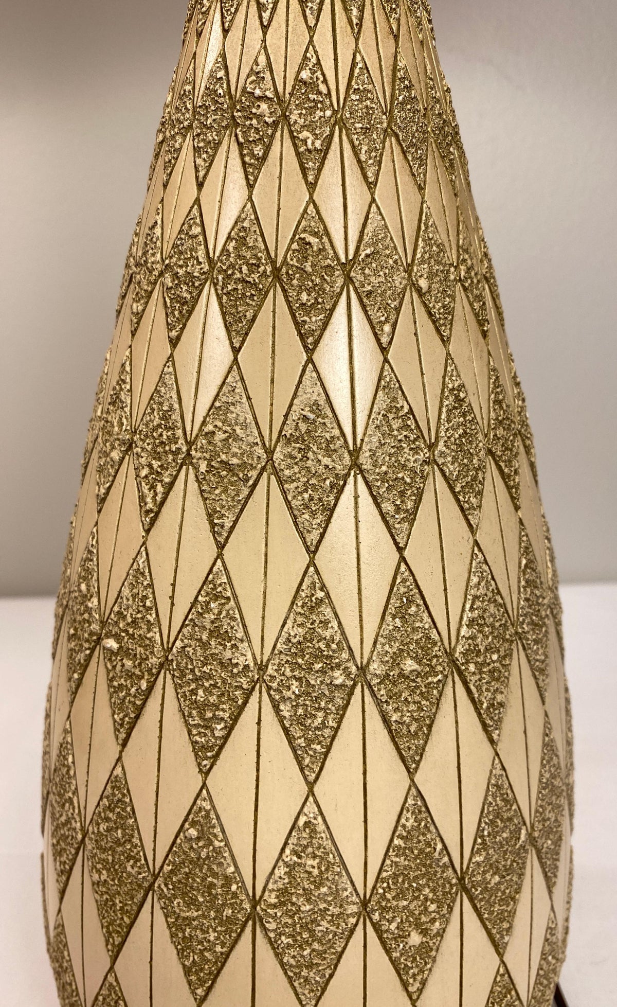 Pair of Beige Mid-Century Table Lamps by Quartite Creative Corp. — detail 9