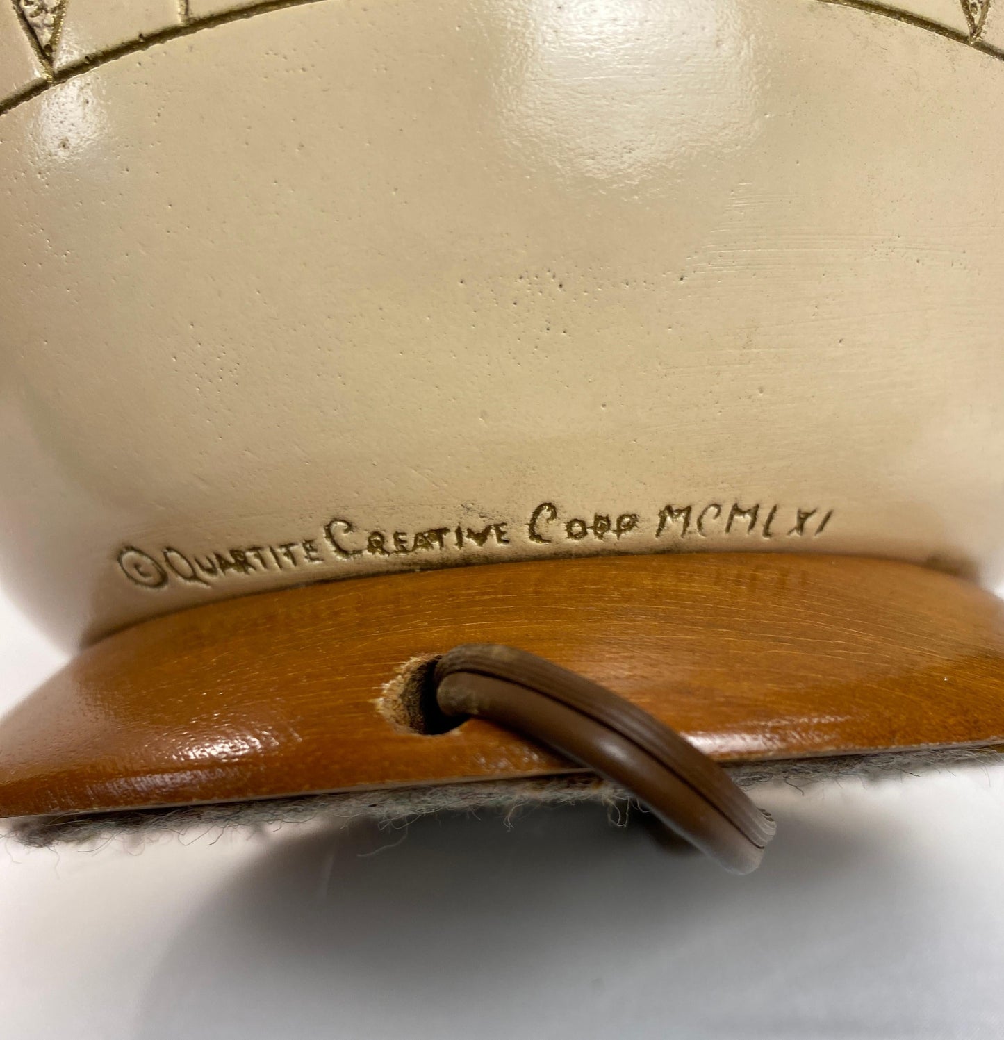 Pair of Beige Mid-Century Table Lamps by Quartite Creative Corp. — detail 7