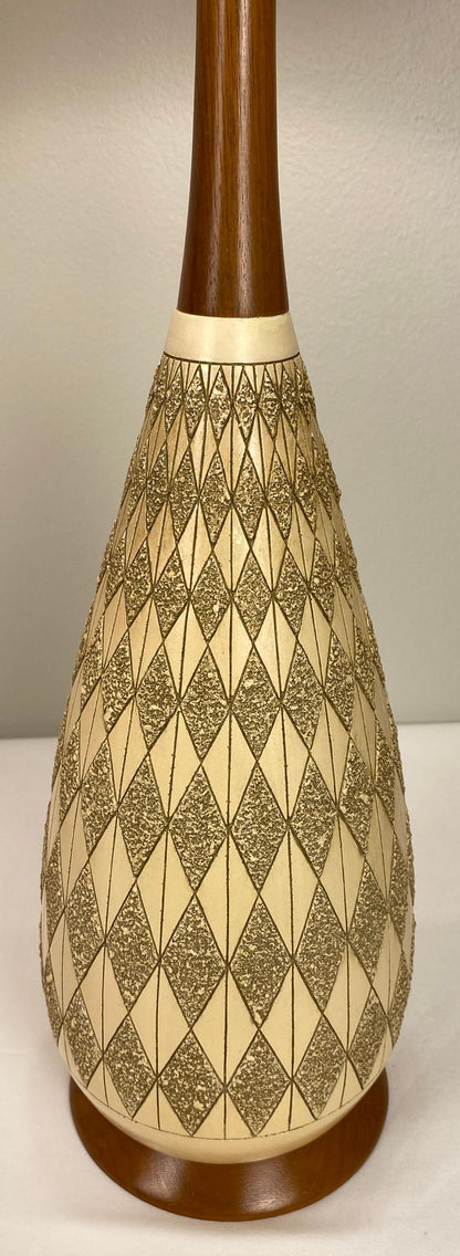 Pair of Beige Mid-Century Table Lamps by Quartite Creative Corp. — detail 6