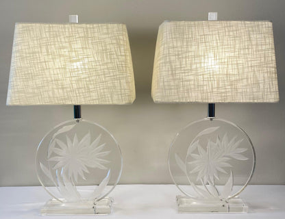 Pair of Mid-Century Modern Lucite Table Lamps in the Manner of Karl Springer — detail 7