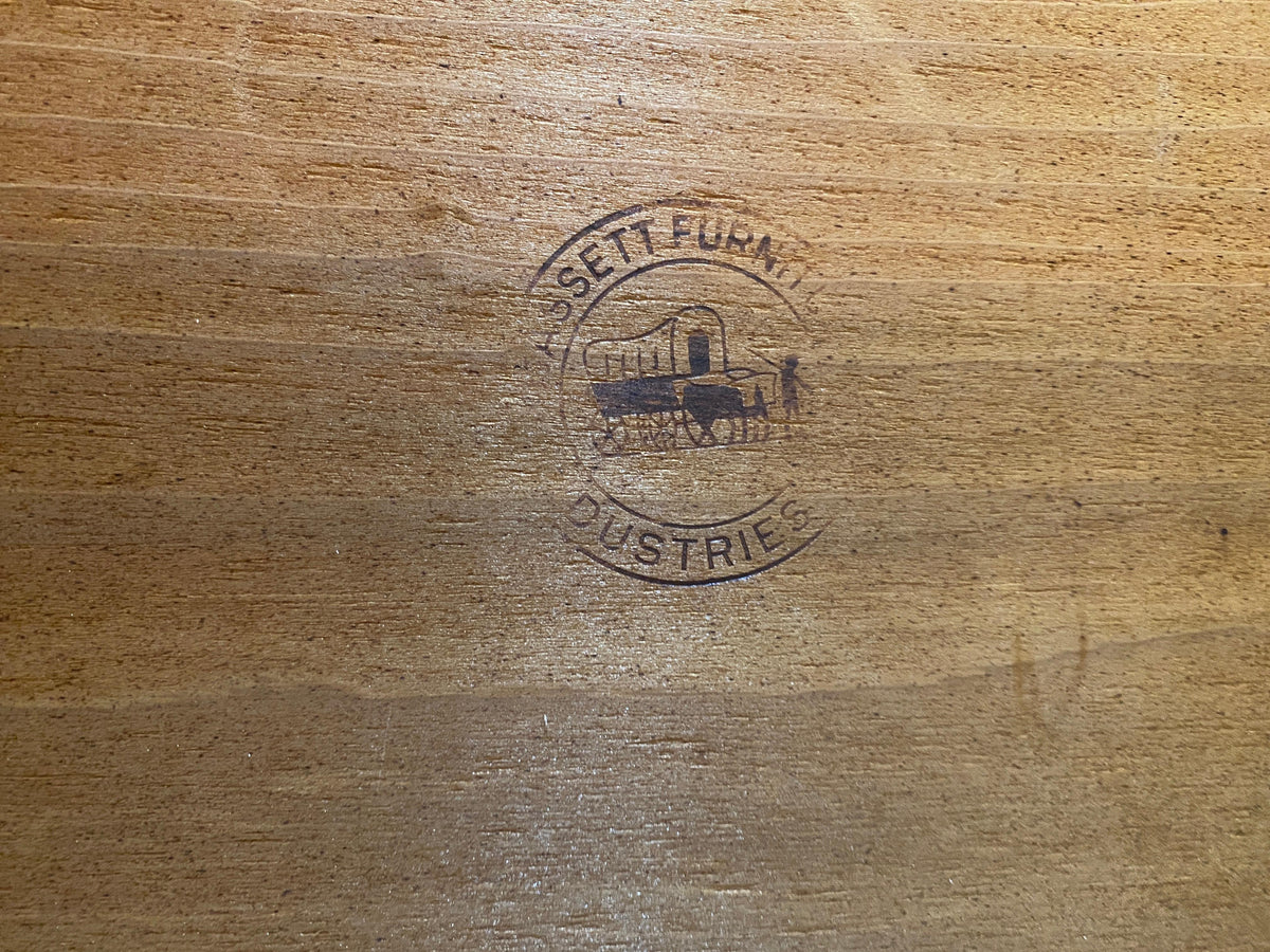 Pair of Mid-Century Modern End Tables with Bottom Shelf — detail 5