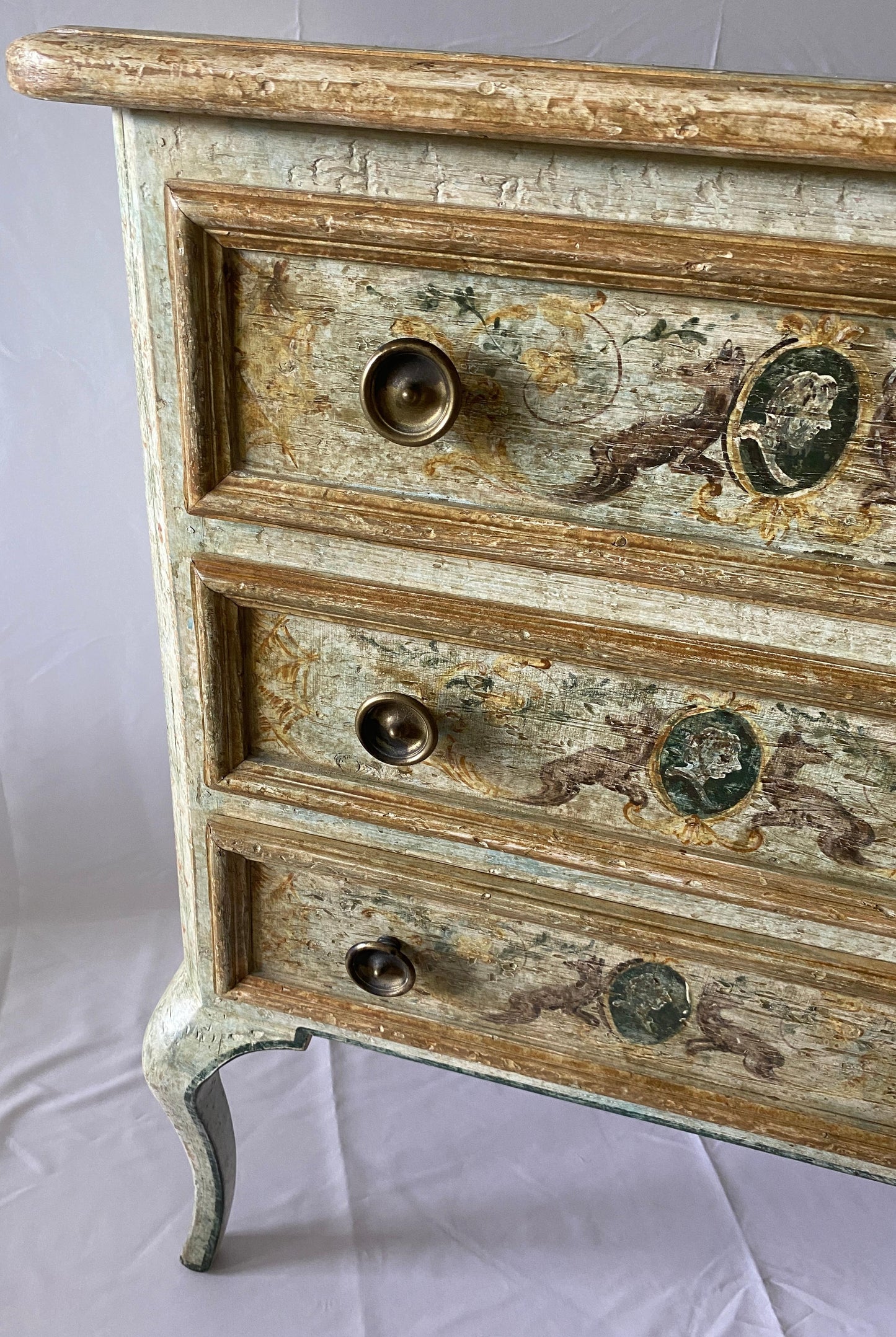 Pair of Venetian Hand-Painted Neoclassical Style Commodes or Chest of Drawers — detail 7