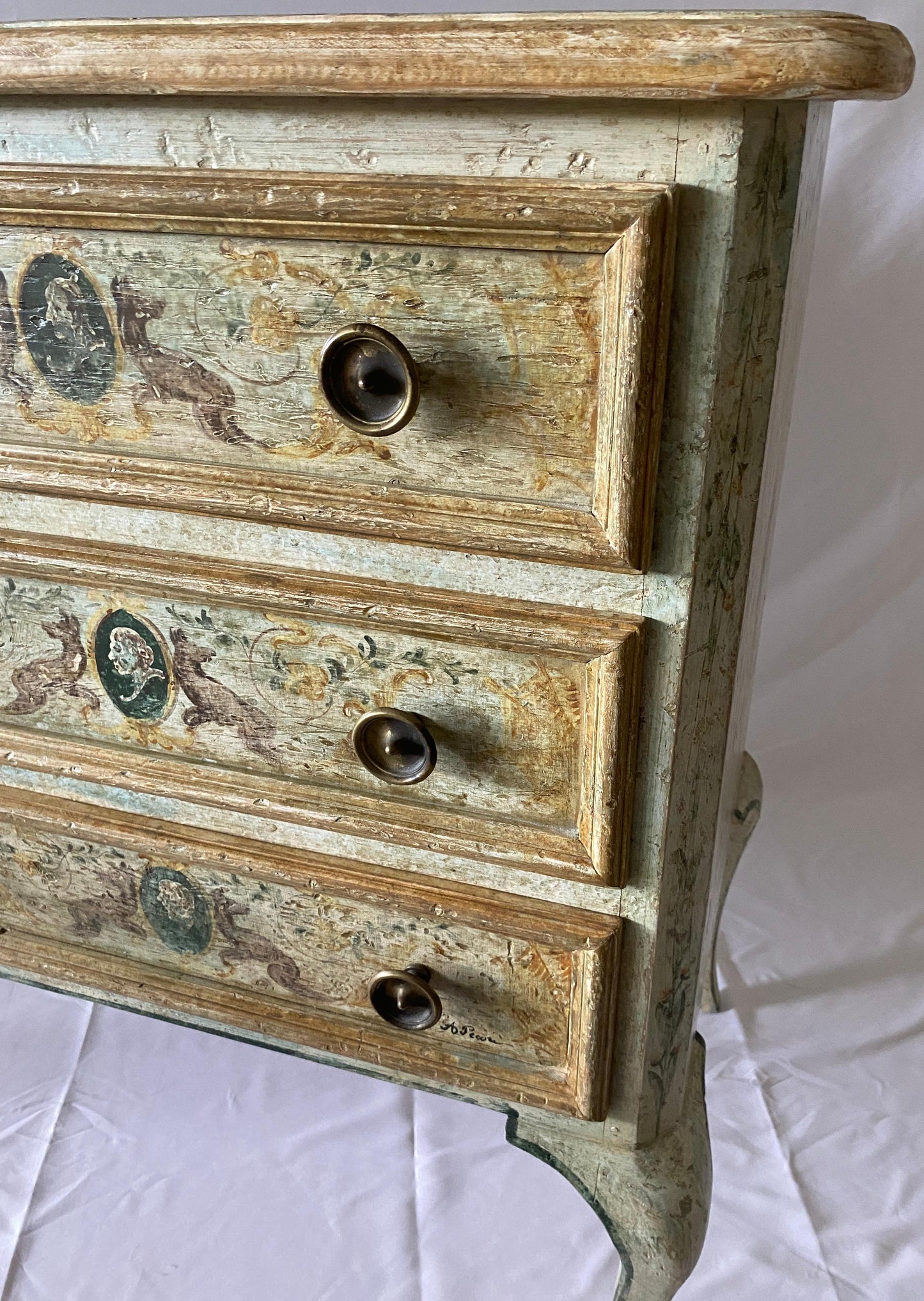 Pair of Venetian Hand-Painted Neoclassical Style Commodes or Chest of Drawers — detail 5