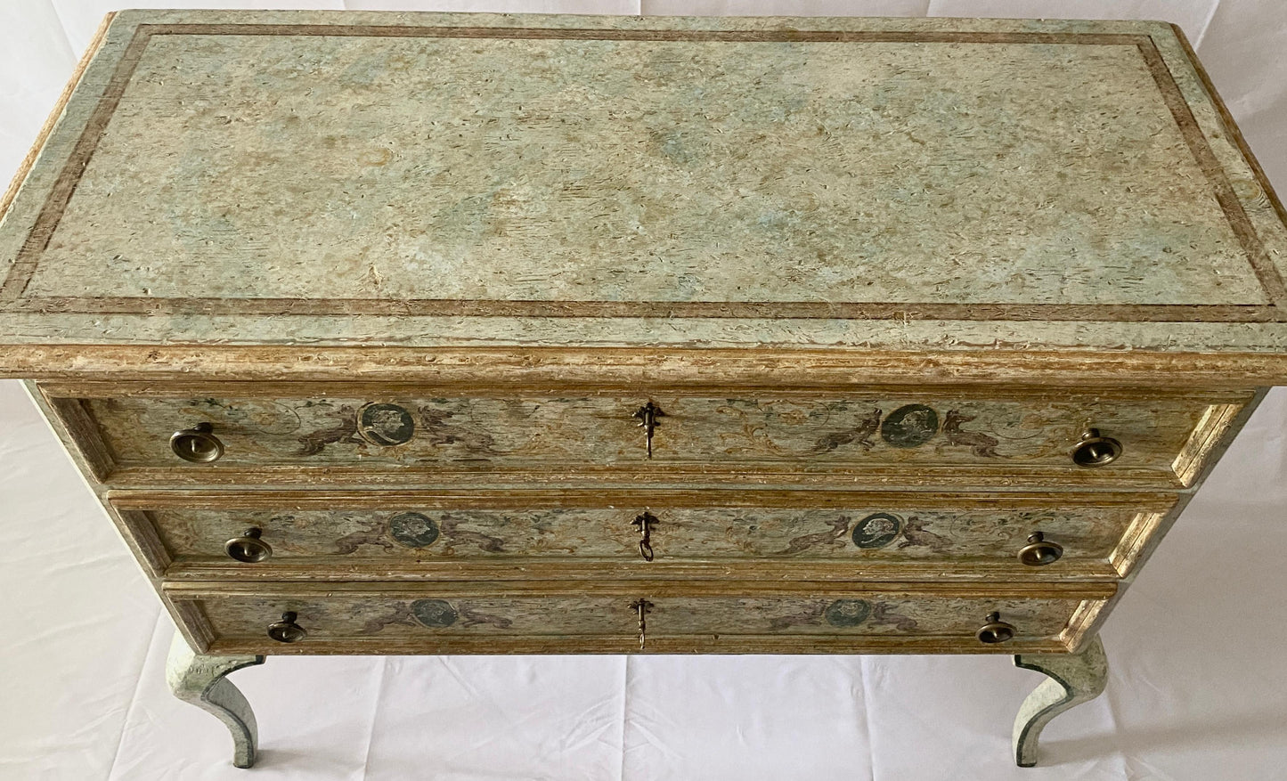 Pair of Venetian Hand-Painted Neoclassical Style Commodes or Chest of Drawers — detail 3