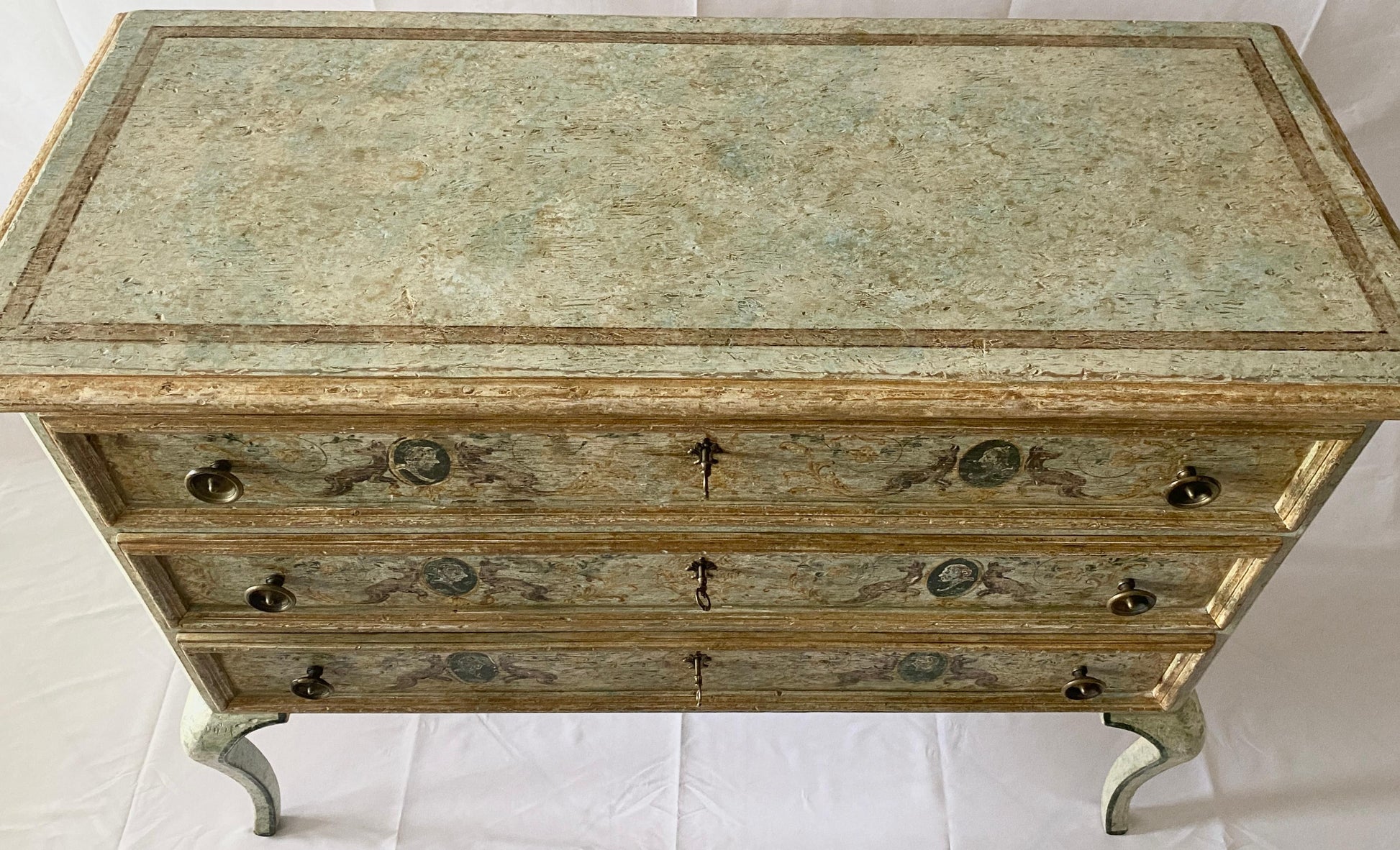Pair of Venetian Hand-Painted Neoclassical Style Commodes or Chest of Drawers — detail 3