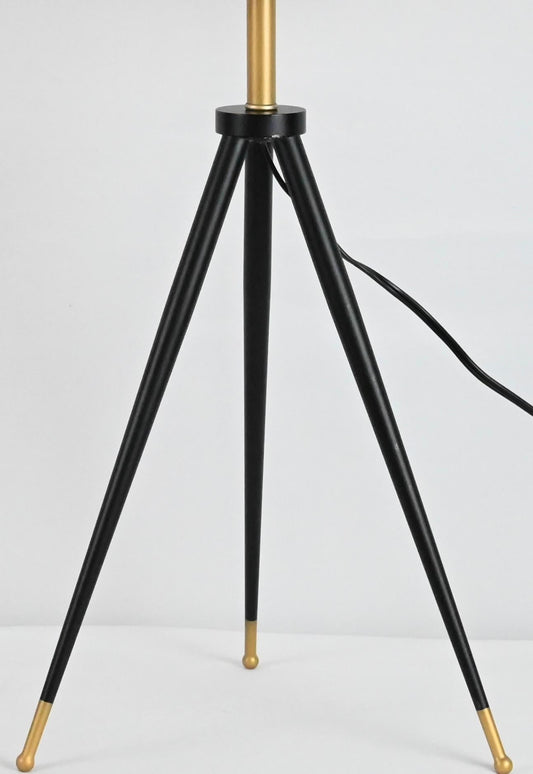 Pair of Tripod Table Lamps — detail 2