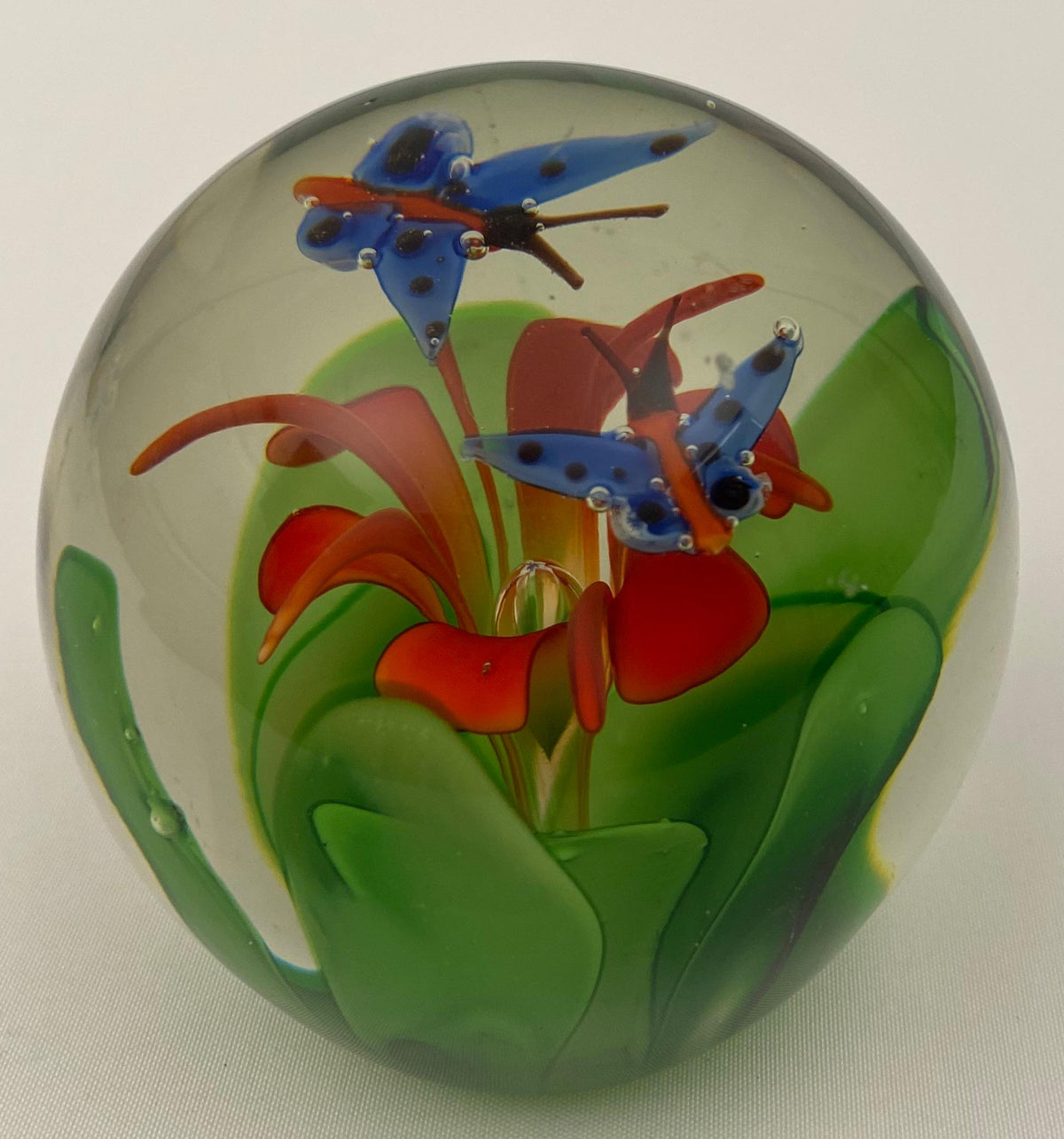 Murano Limited Edition Paperweight with Two Blue Butterflies — detail 3