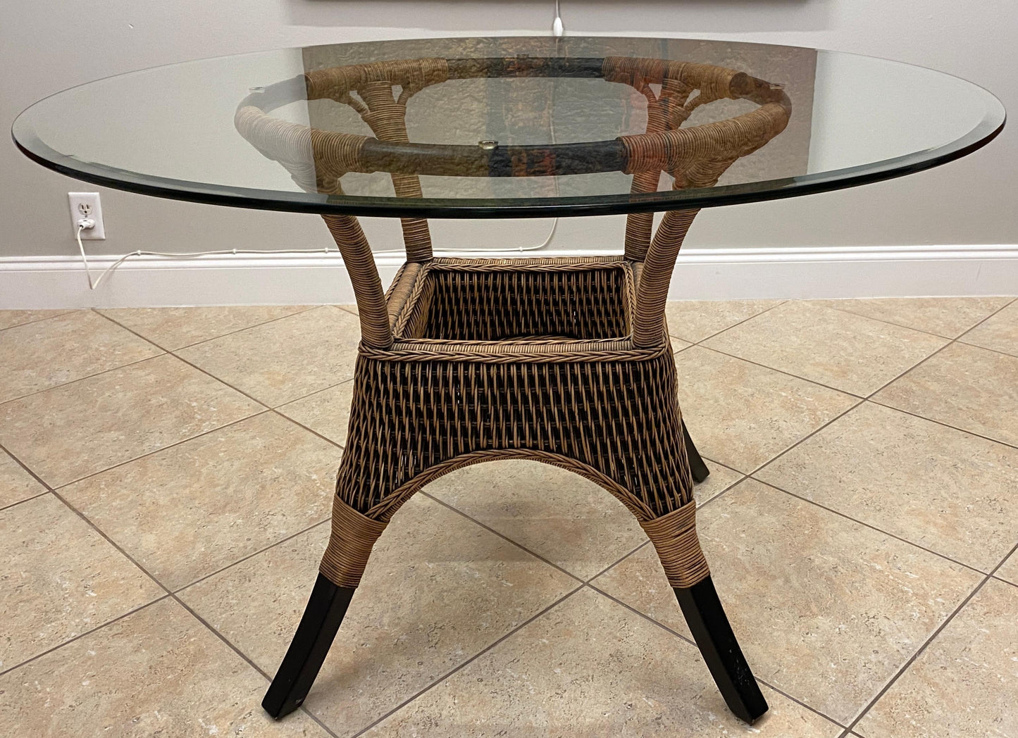 Rattan Patio Furniture Set, Glass Top Table and 5 Chair Set, Wicker Dining Set — detail 3
