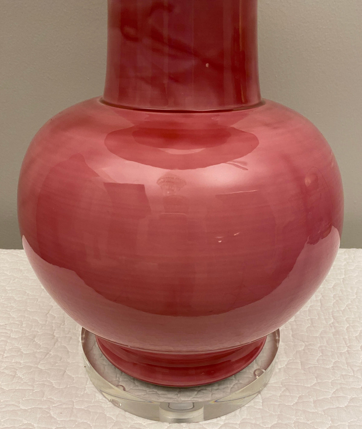 French Ceramic and Lucite Table Lamp Pink and Clear Base — detail 4