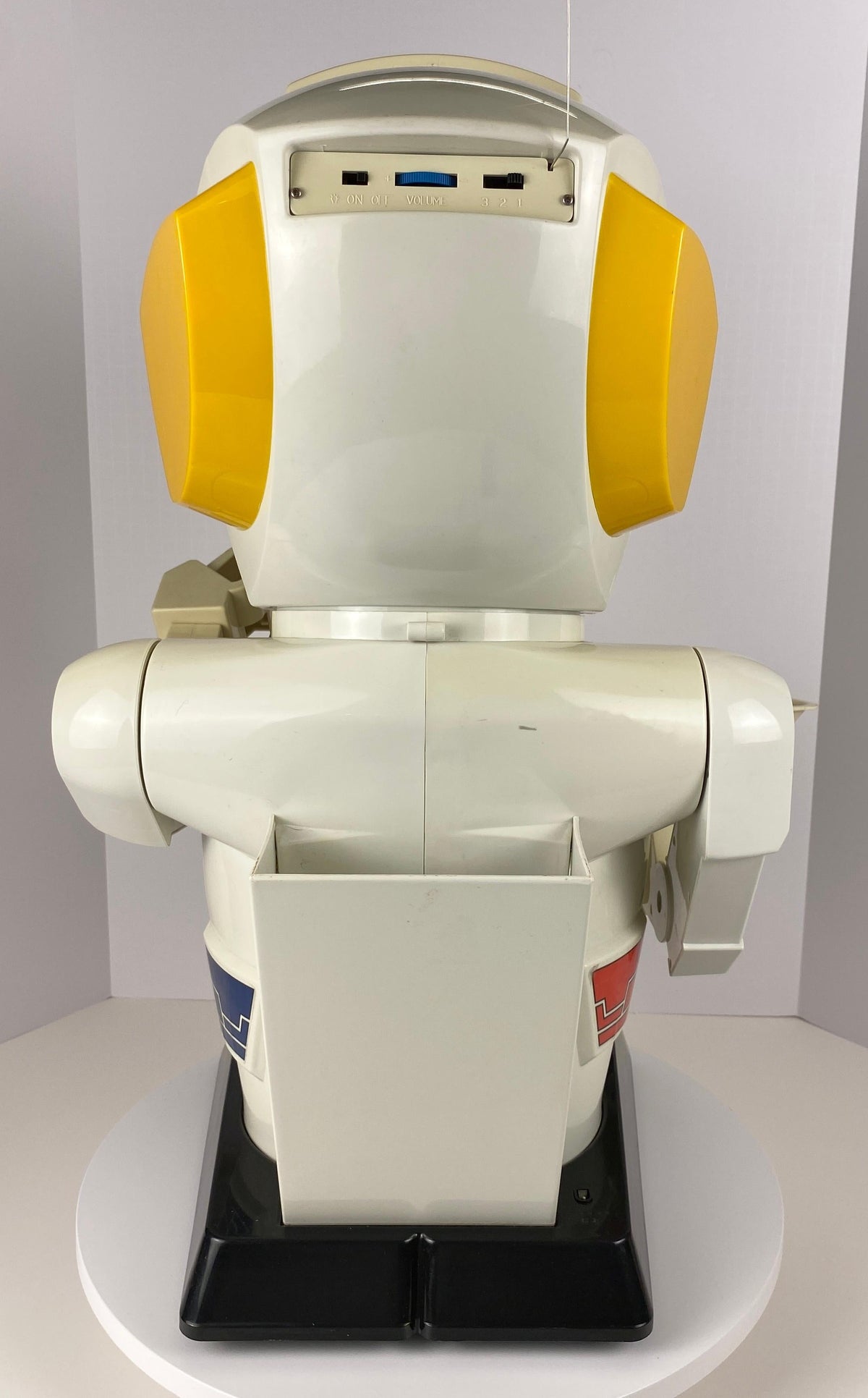 Vintage Toy Robot "Emigliio" — detail 8