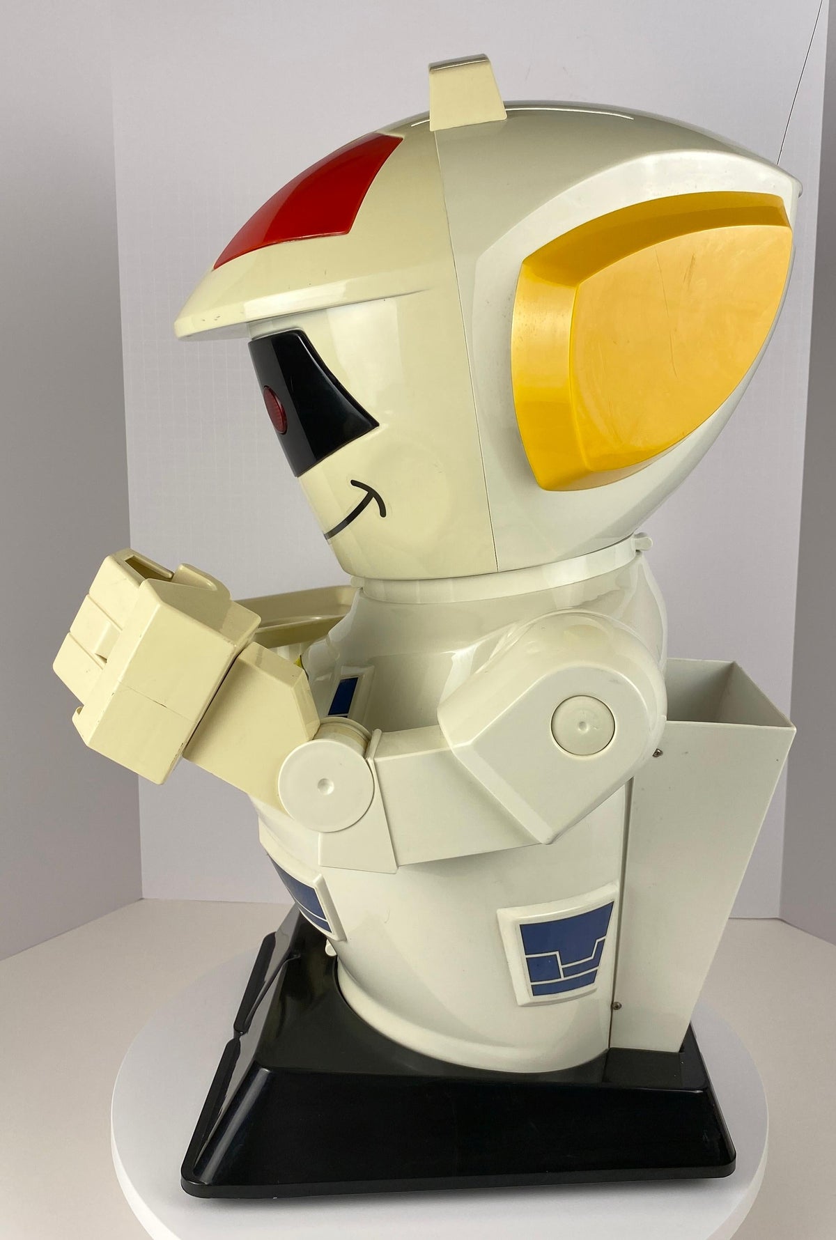 Vintage Toy Robot "Emigliio" — detail 9