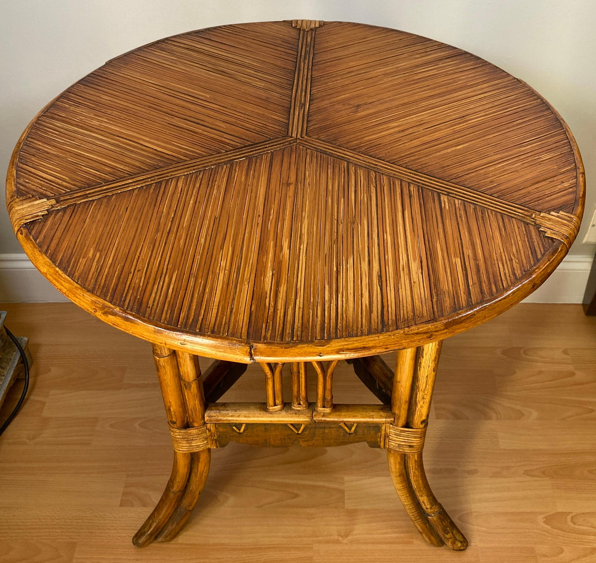 Sculpted Bamboo Side Table with Hand Decorated Top — detail 4